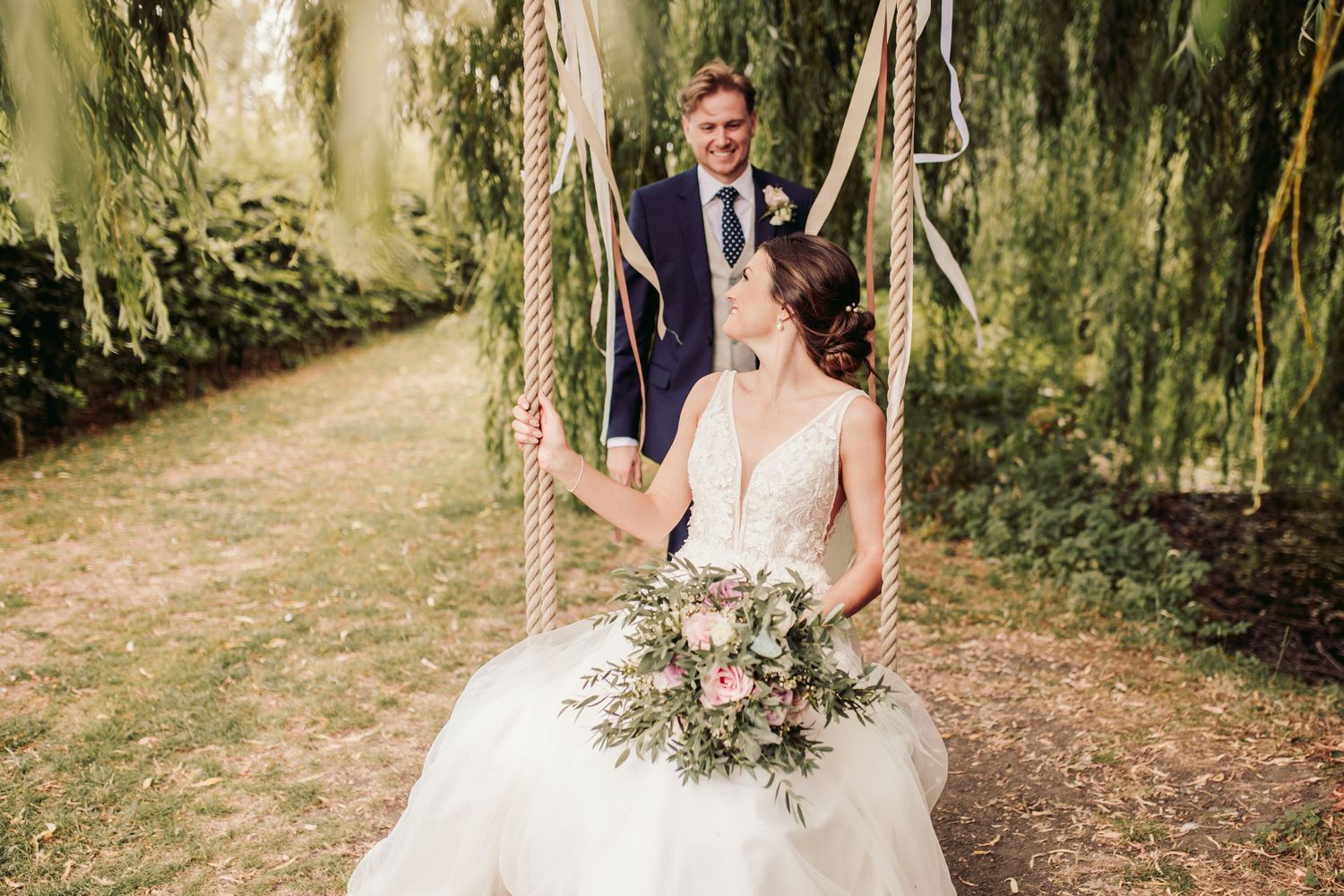 Great Lodge wedding venue in Essex
Anne of Cleves Barn at Great Lodge
Historic countryside wedding venue Braintree
Romantic wedding photos!