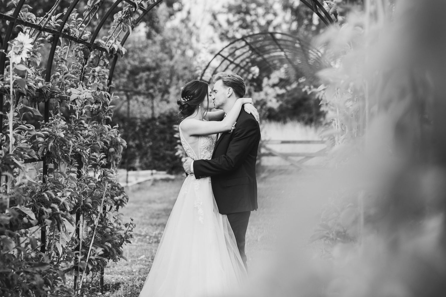 Great Lodge wedding venue in Essex
Anne of Cleves Barn at Great Lodge
Historic countryside wedding venue Braintree
Romantic wedding photos!
