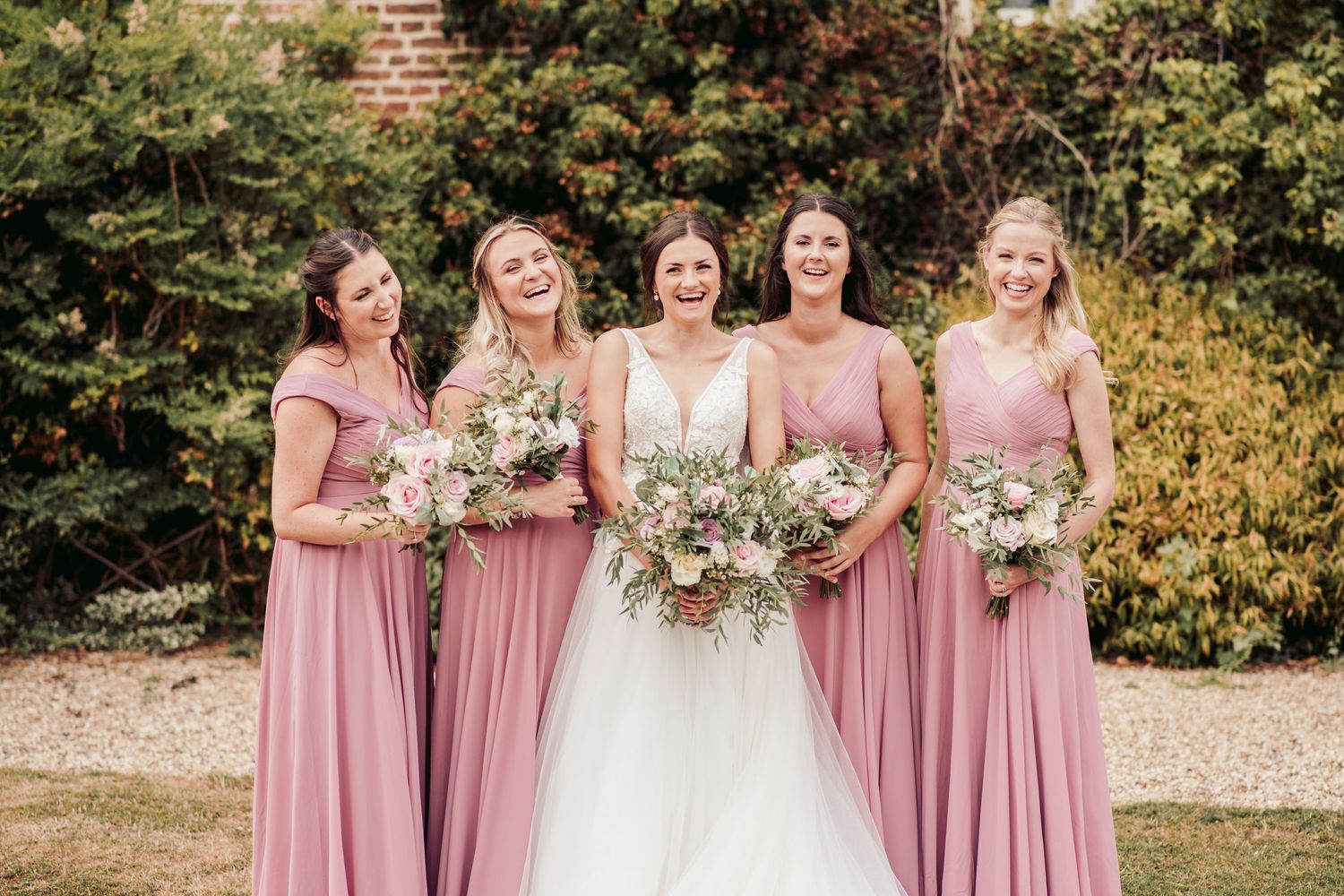 Great Lodge wedding venue in Essex
Anne of Cleves Barn at Great Lodge
Historic countryside wedding venue Braintree
Romantic wedding photos!