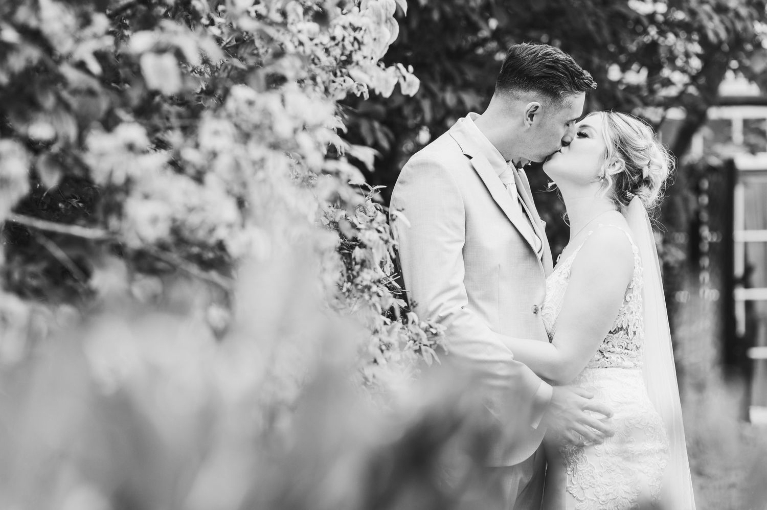 MERCURE BOX HILL, BURFORD BRIDGE HOTEL WEDDING - ABBIE & HARRY