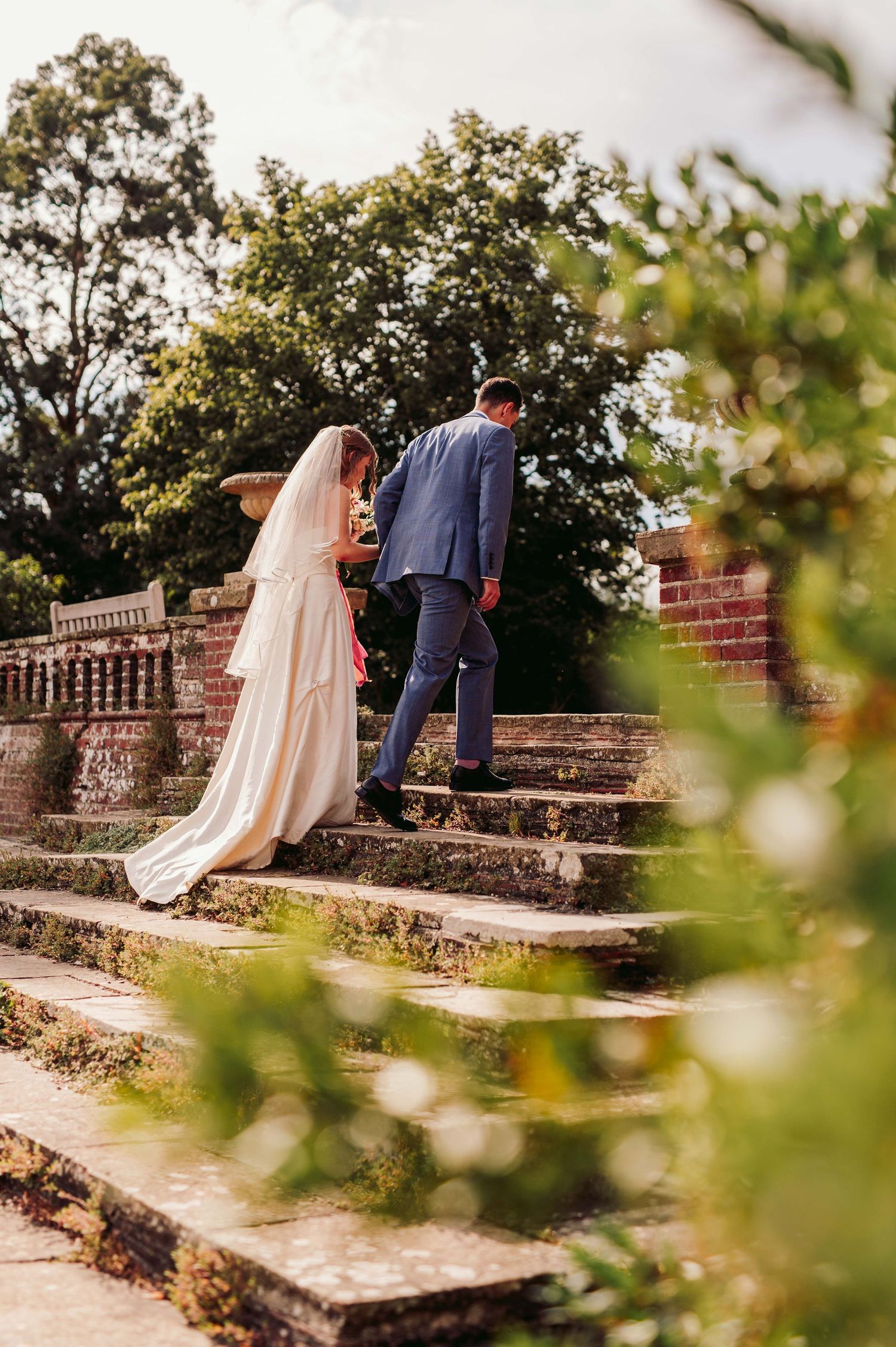 LAYER MARNEY TOWER WEDDING COLCHESTER - FRANCES & DAN