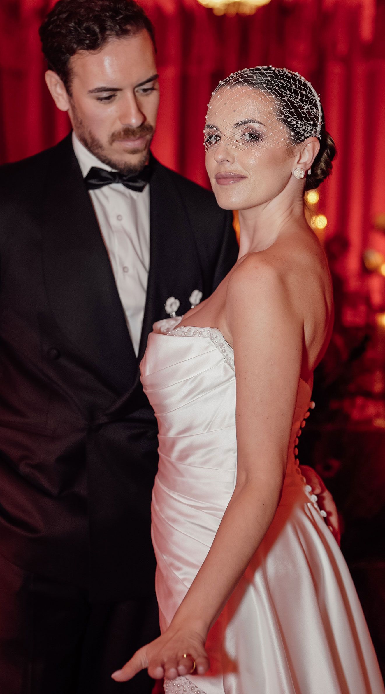 Bride and groom portrait at Camélia Gardens wedding in Sintra, Portugal