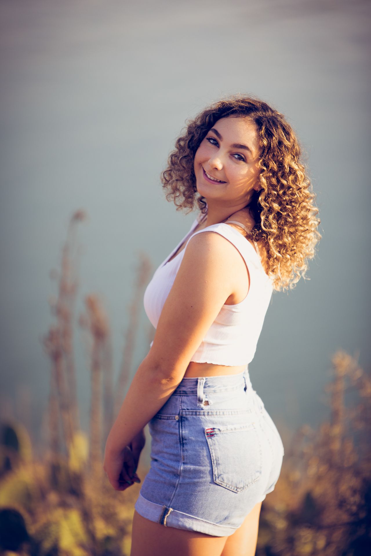 Outdoor senior portrait session in Oceanside CA captured bOutdoor senior portrait session in Ocey North County San Diego senior photographer