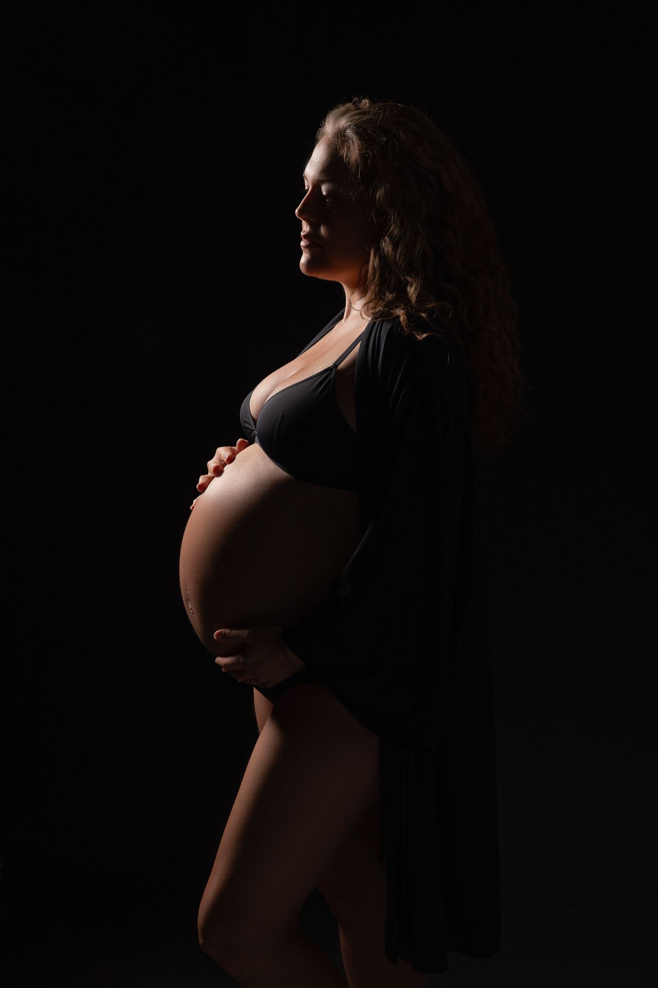 Professional maternity photography in Bonsall CA capturing motherhood before baby arrives