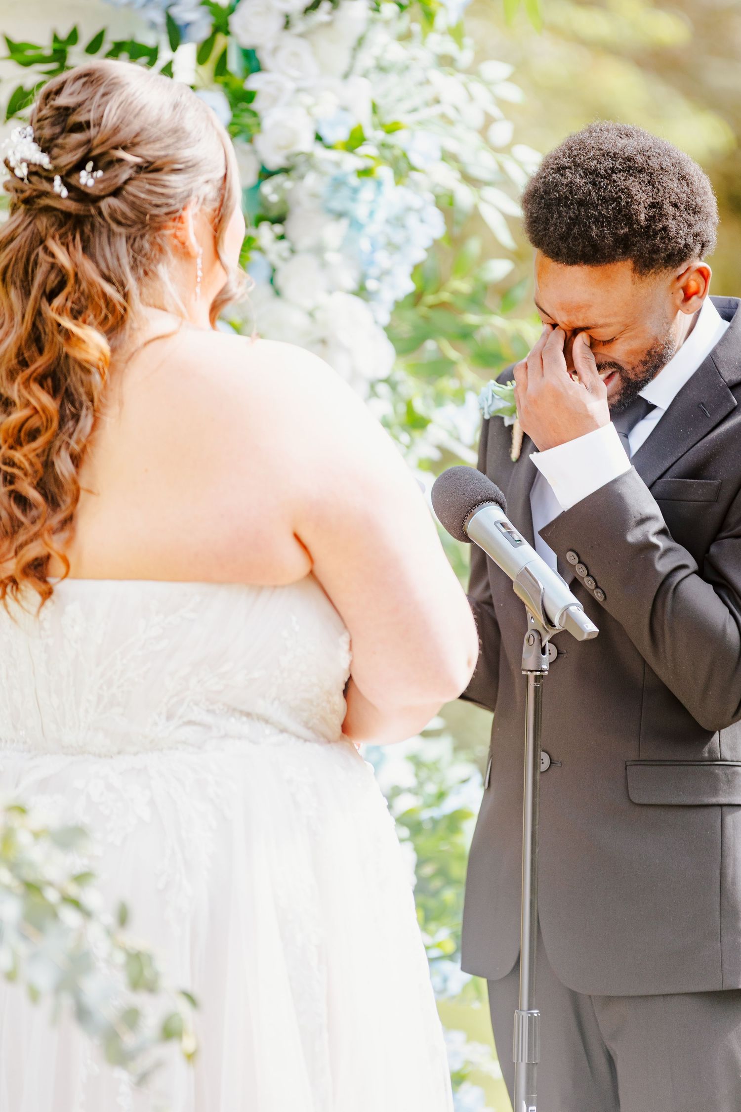 Candid wedding photos in central Oregon at the water oasis. Beautiful wedding photos. Raw emotion.