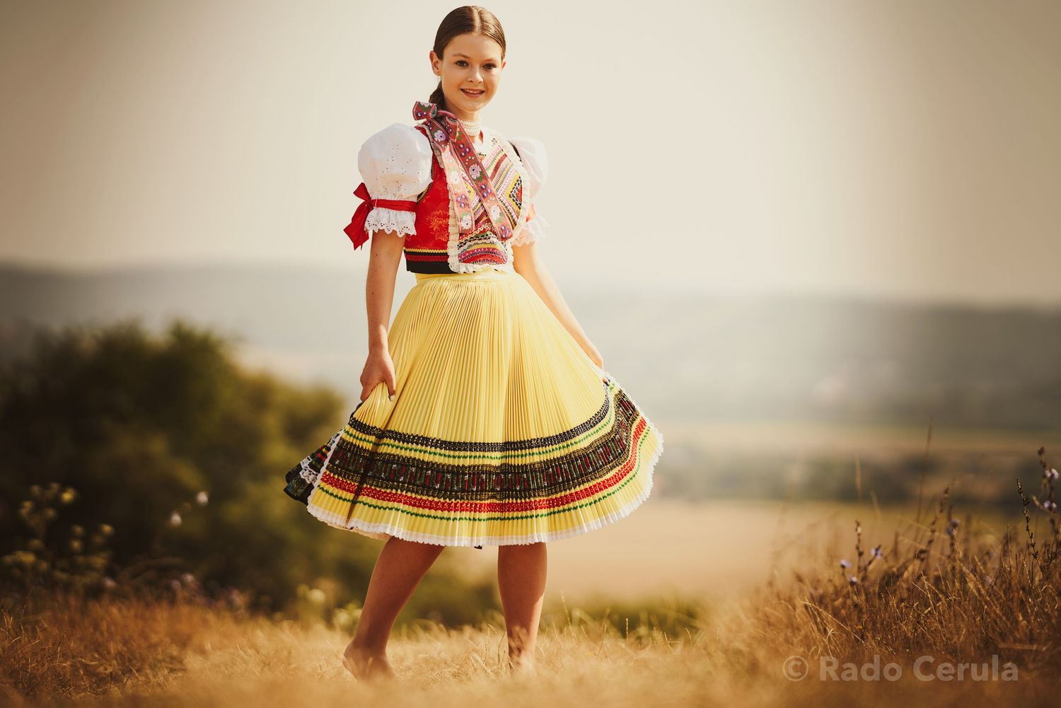 Pribeh nevesty_kroj-zemplin-folklor-rado-cerula.jpg