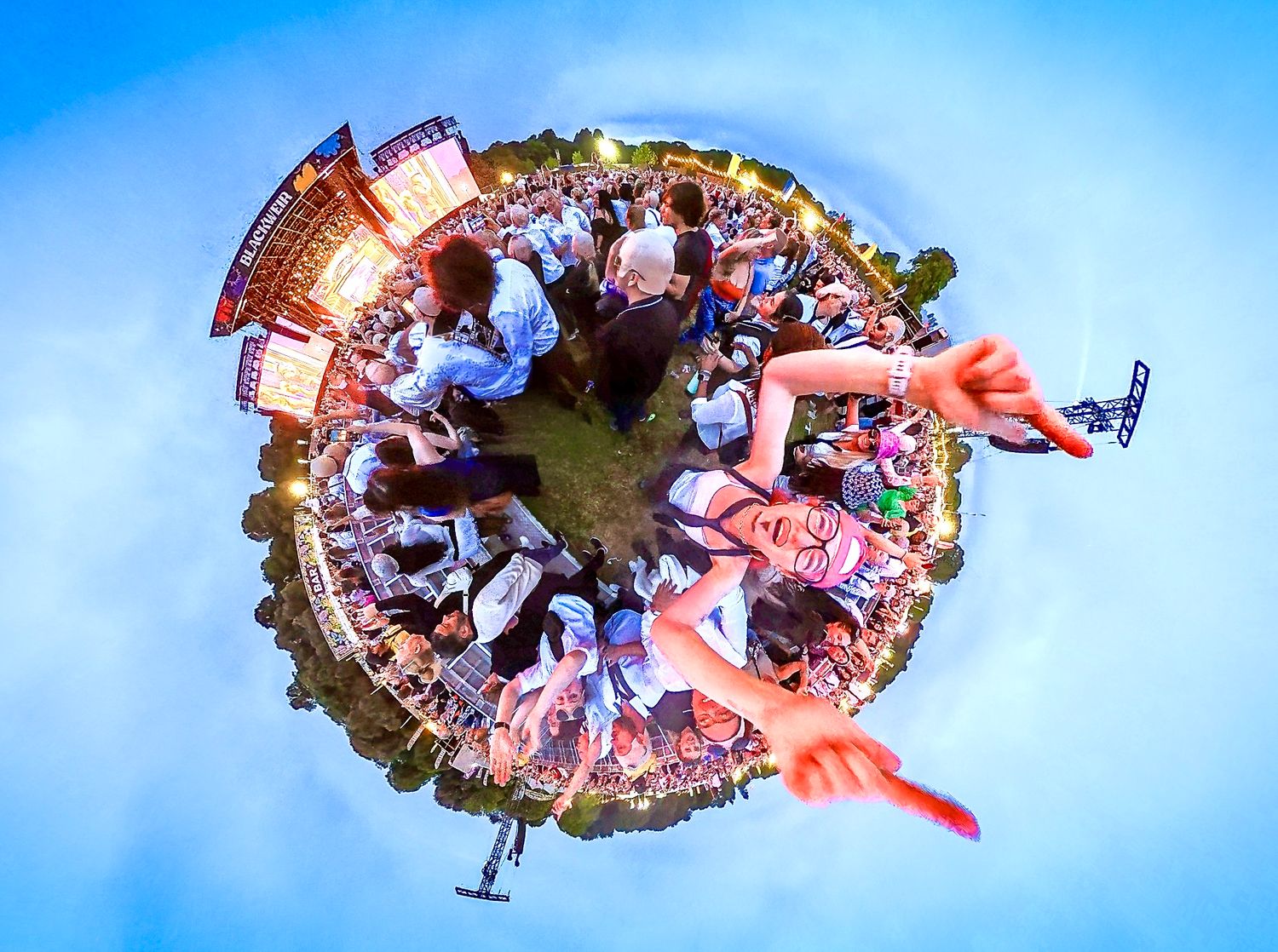 Pitbull Crowd Blackweir Field Cardiff 2026