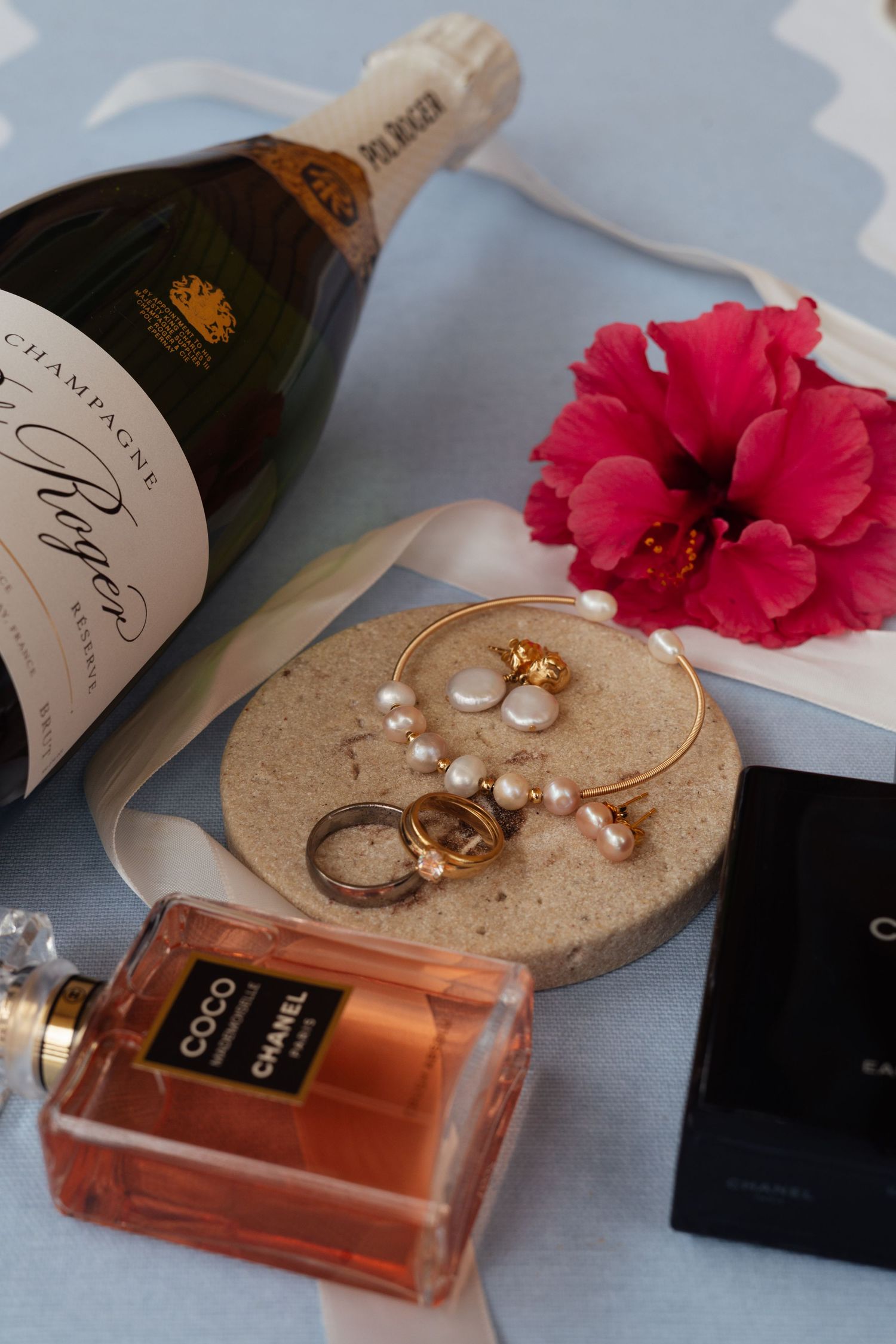 Jewellery and details for a gold coast wedding