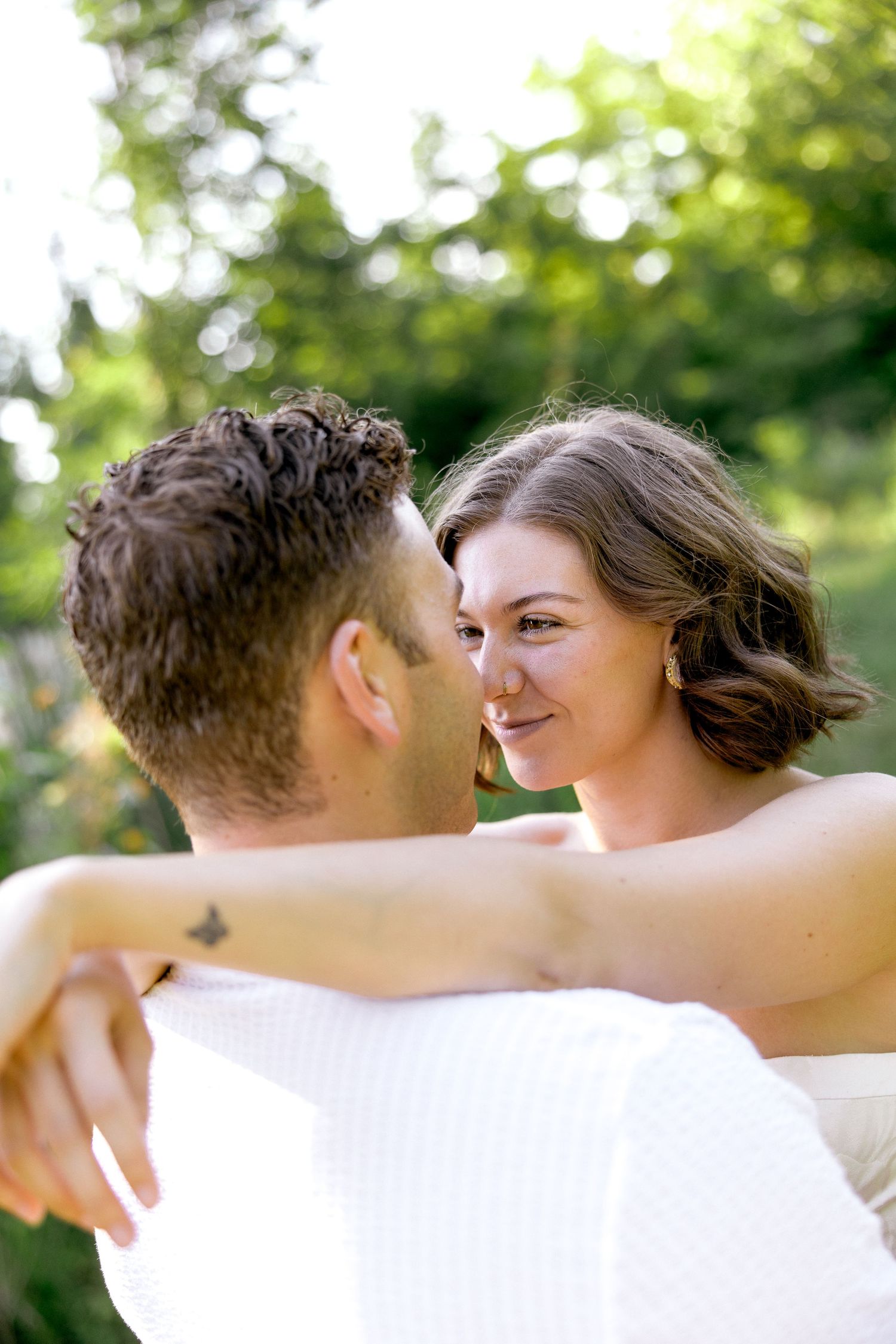 Cookeville Wedding & Family photographer, Middle TN Wedding and Family Photographer, Cookeville Portrait Photographer, romantic pose, couple