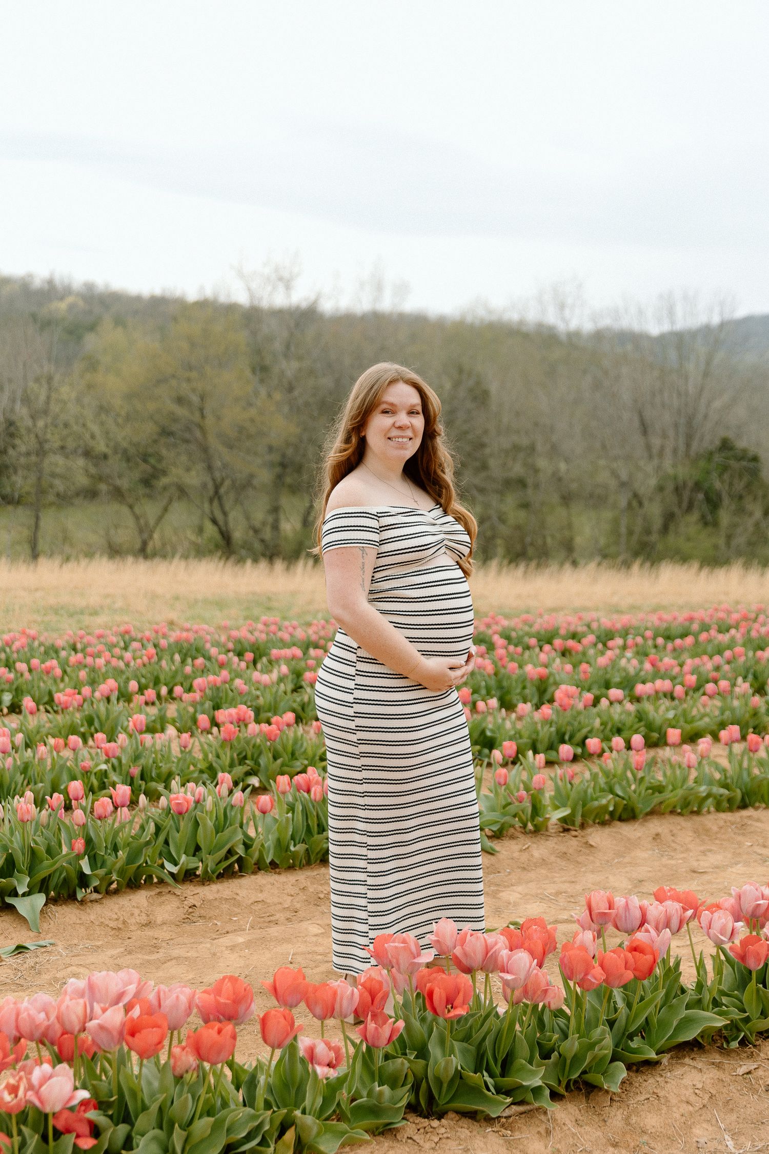 Cookeville TN Family and Portrait Photographer, Middle TN Wedding and Senior Photographer, Heirloom Portraits, Motherhood and Newborn