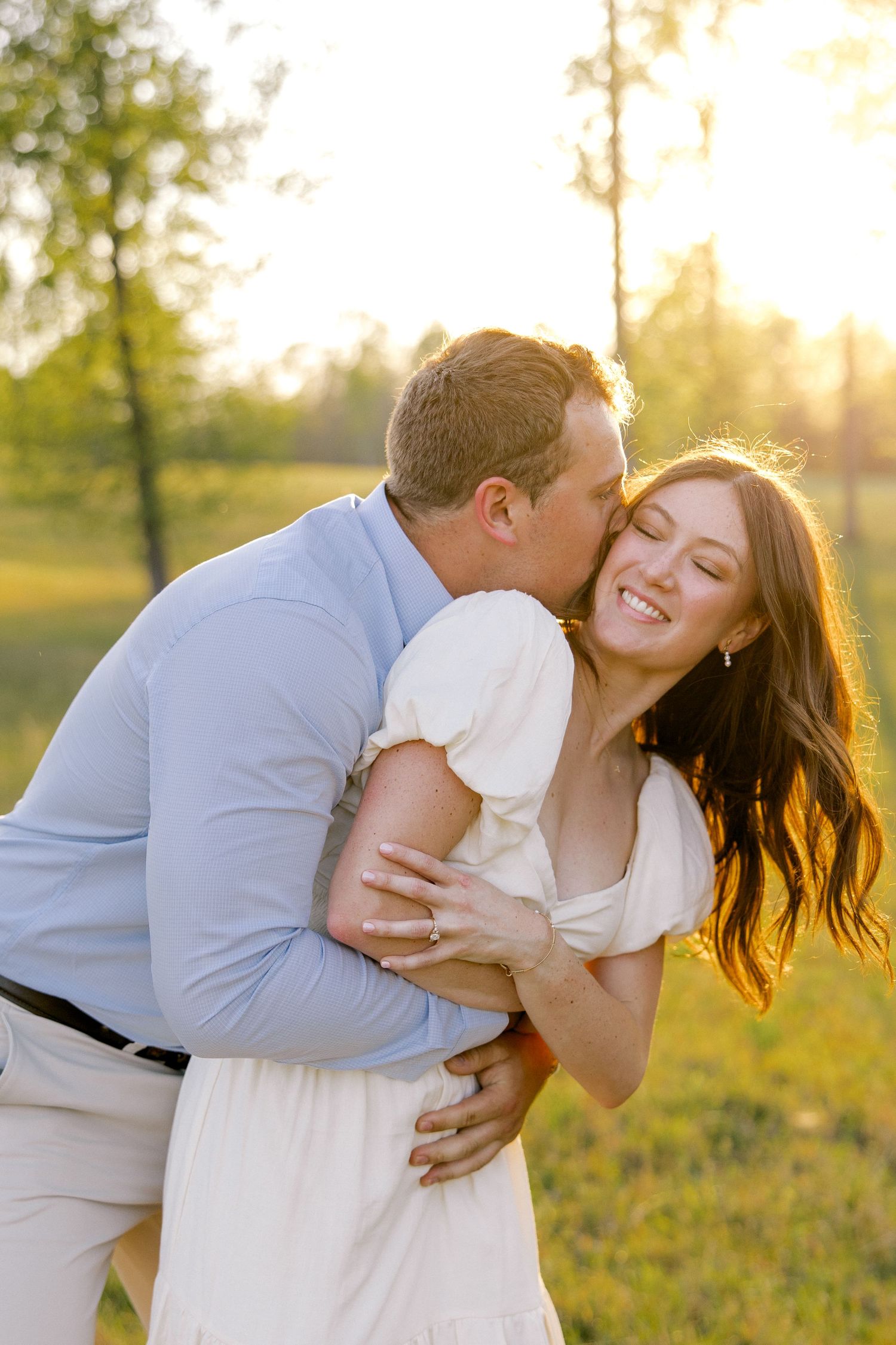 Cookeville TN Family and Portrait Photographer, Middle TN Wedding and Lifestyle Photographer, Heirloom Portraits, Motherhood and Newborn