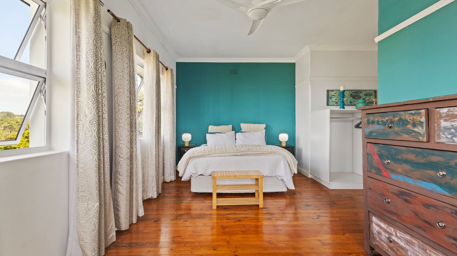 Property photography including, real estate, AirBnb, holiday accommodation, lodges, hotels, self catering accommodation, guest houses