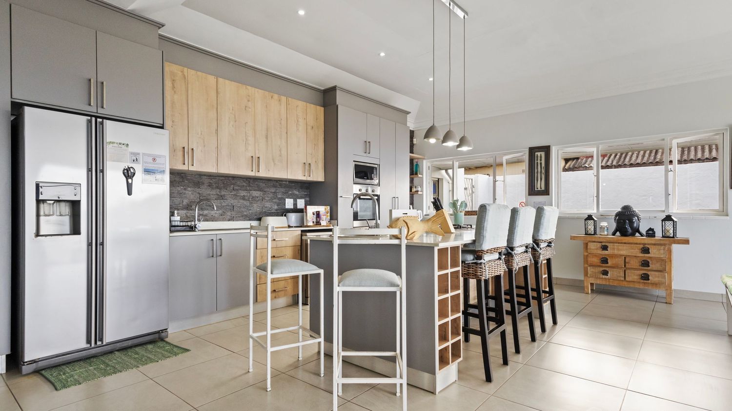 Property photography including, real estate, AirBnb, holiday accommodation, lodges, hotels, self catering accommodation, guest houses