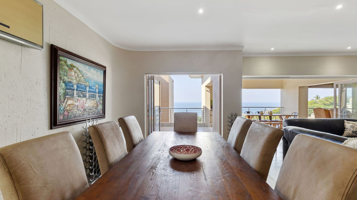 Property photography including, real estate, AirBnb, holiday accommodation, lodges, hotels, self catering accommodation, guest houses