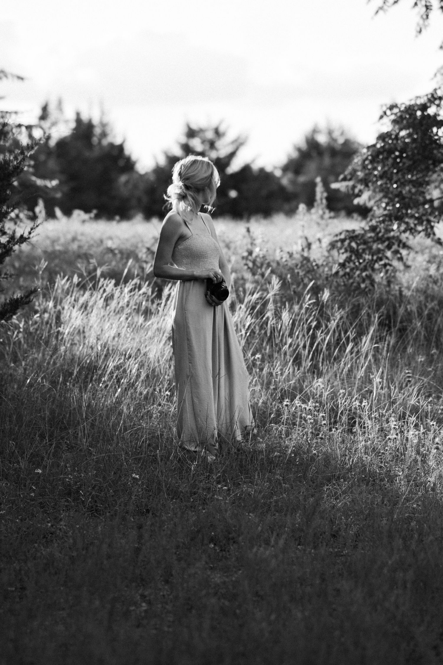 Lola, founder of Perry Posed, warm and timeless photography brand in DFW