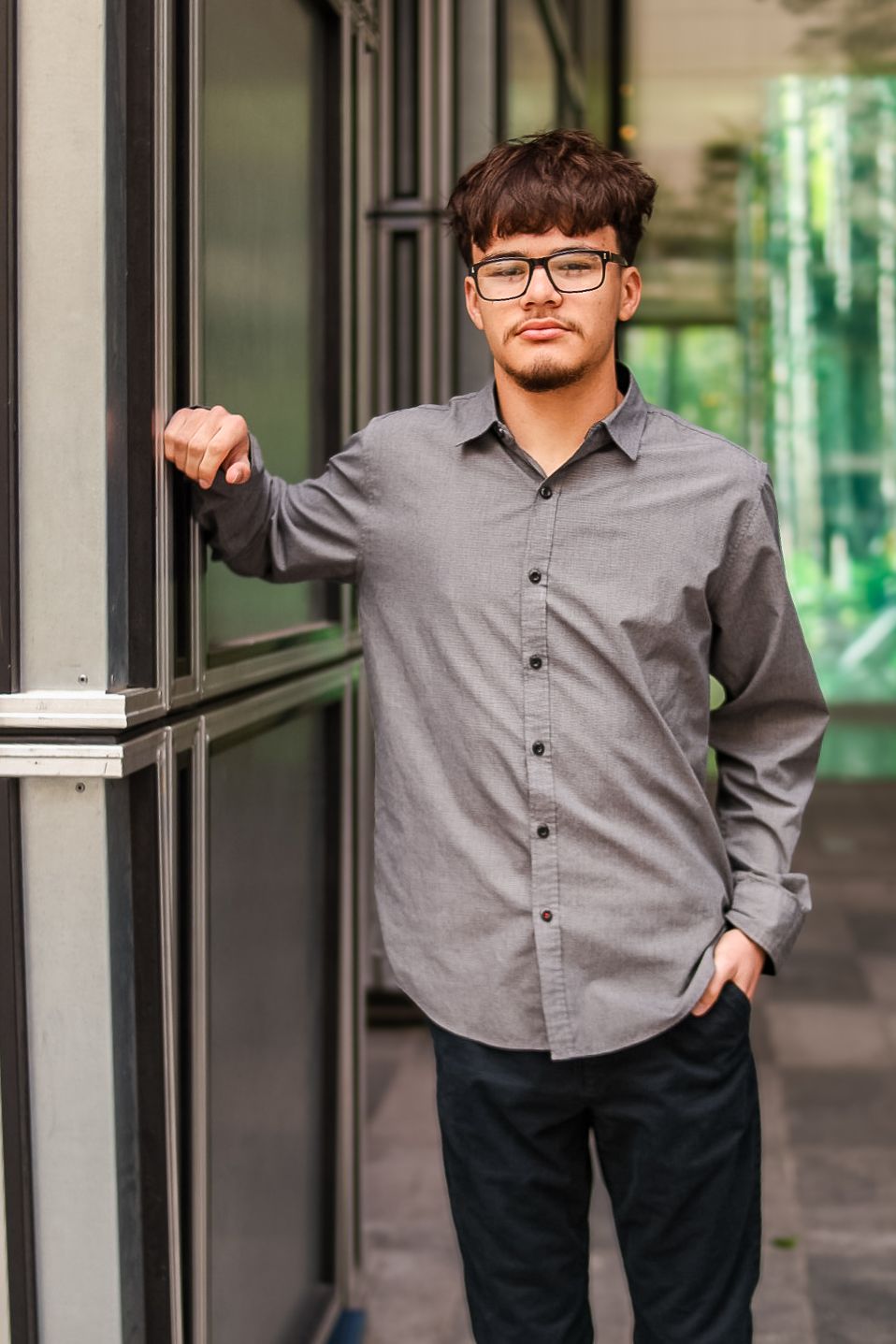 Luxury grad photo session in downtown DFW, celebrating milestone moments