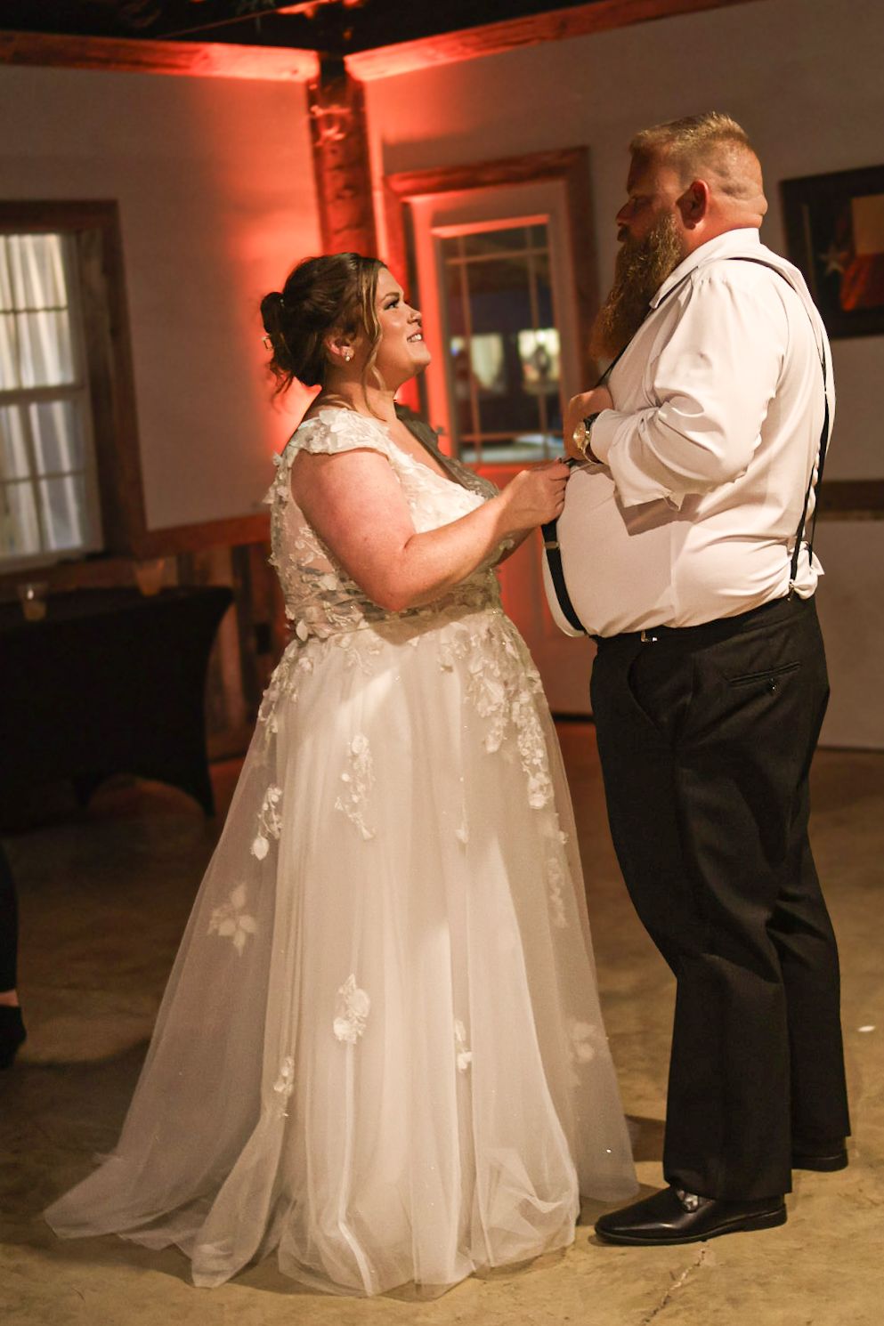 Elegant wedding photo of bride and groom, Perry Posed photography in DFW