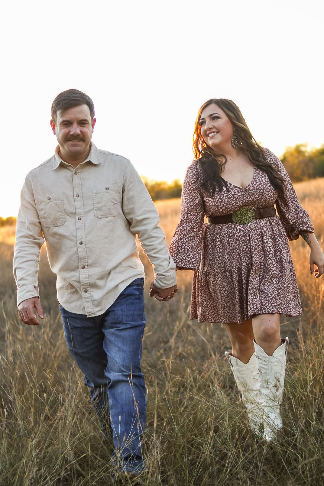 Couple’s love story captured in Midlothian, modern and timeless