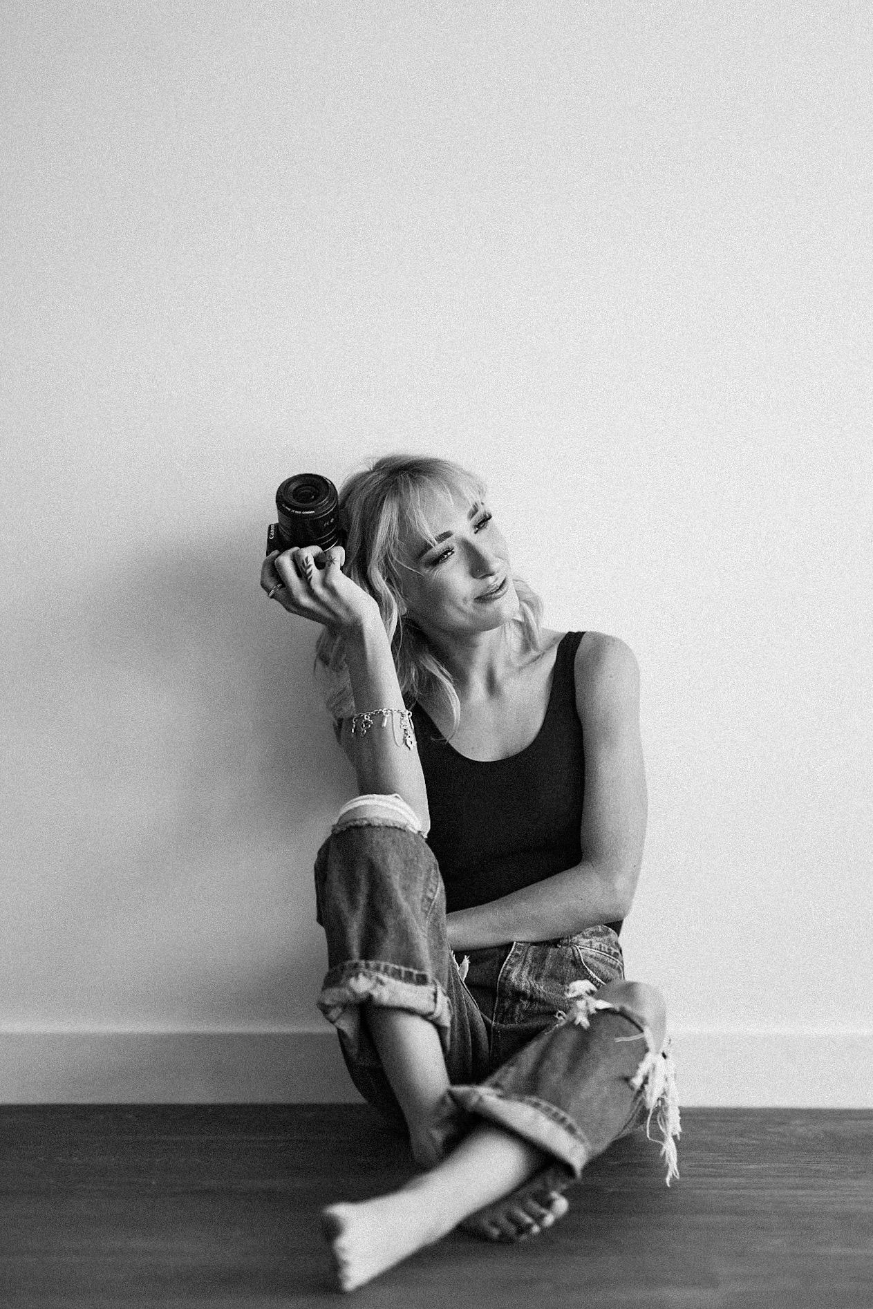 Lola, founder of Perry Posed, warm and timeless photography brand in DFW
