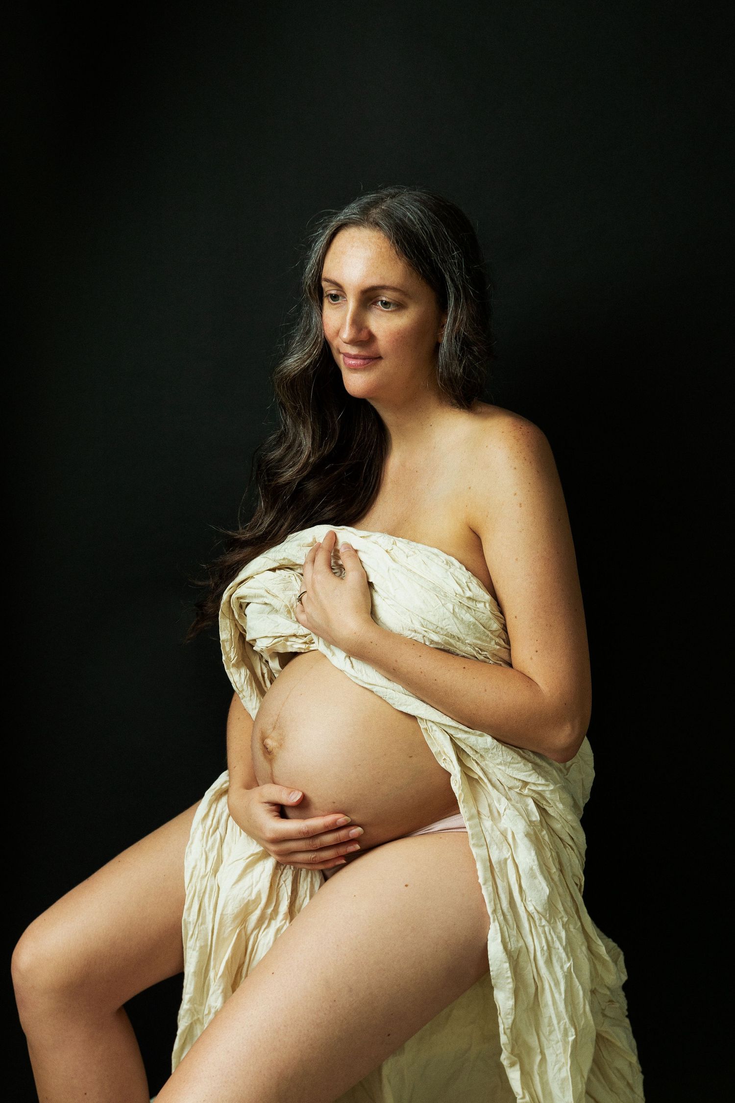 Seattle Editorial Family & Maternity Photography Captured by Dasha Denger of White Moth Studio