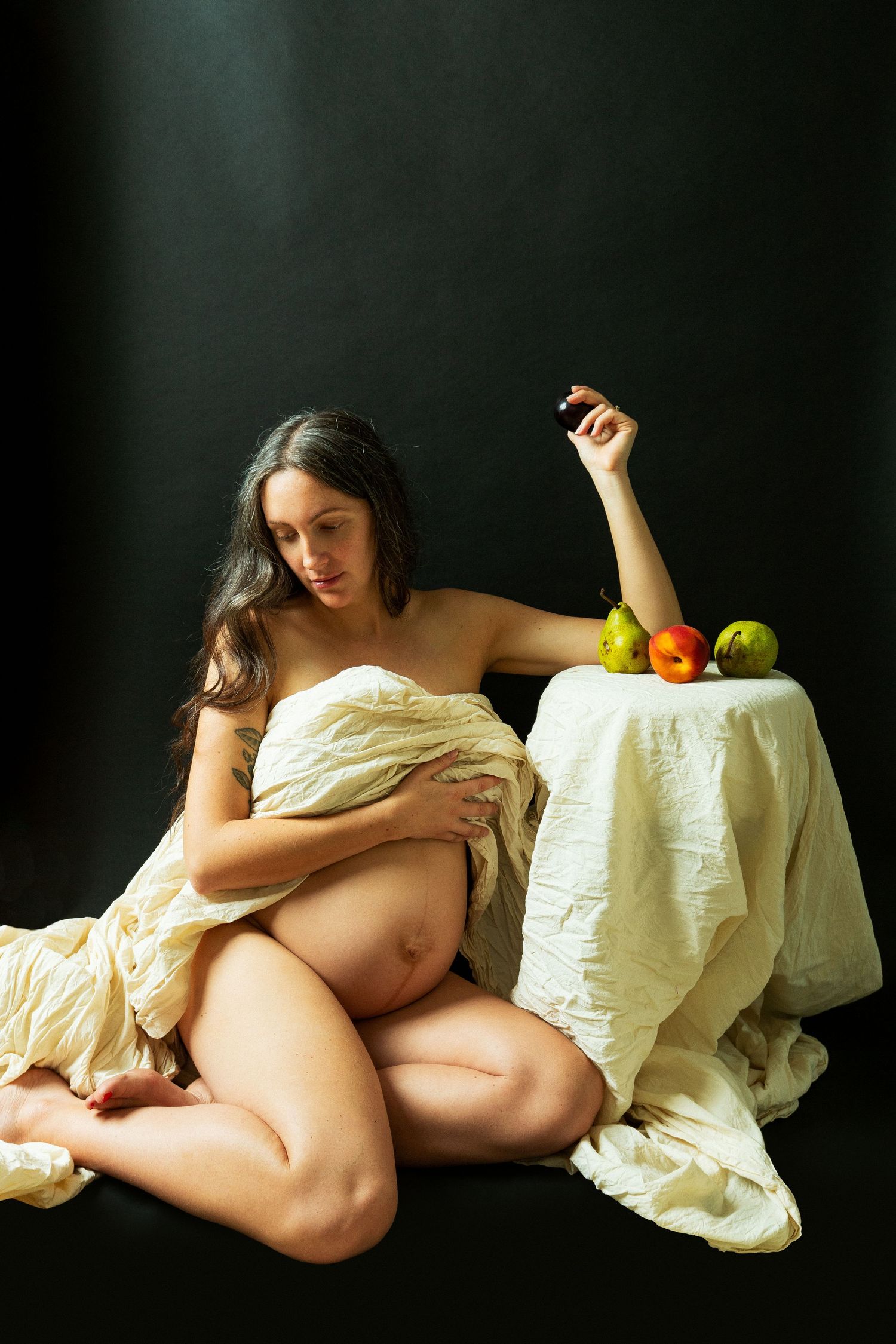 Seattle Editorial Family & Maternity Photography Captured by Dasha Denger of White Moth Studio