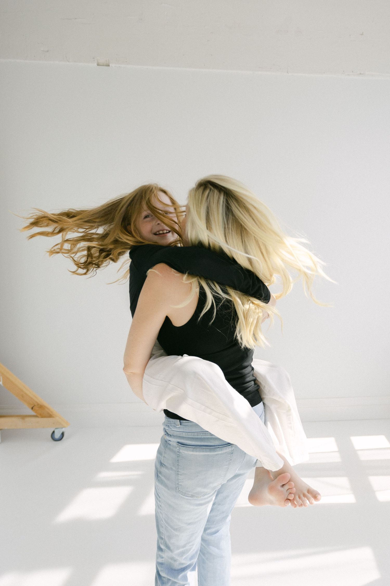 Seattle Editorial Family & Maternity Photography Captured by Dasha Denger of White Moth Studio