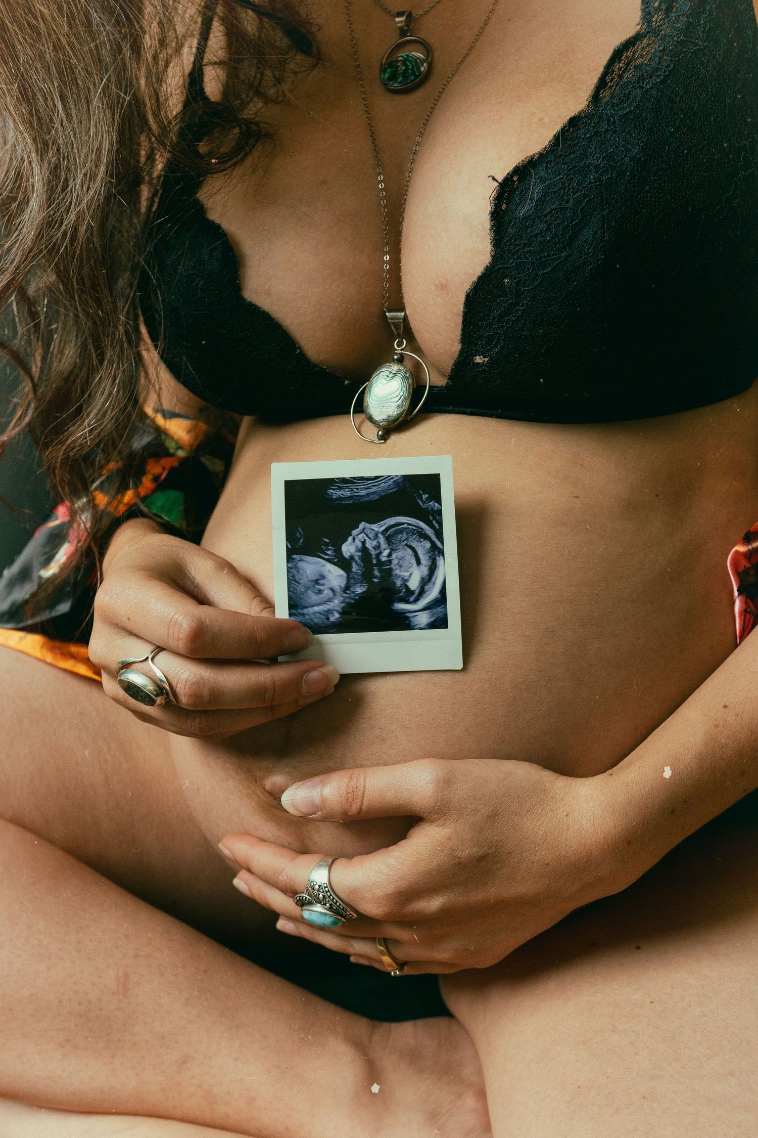 Seattle Editorial Family & Maternity Photography Captured by Dasha Denger of White Moth Studio