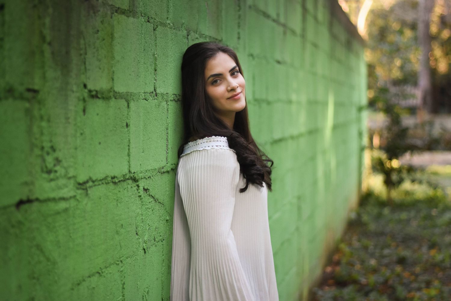 Isabella Sydio Duedahl specializes in studio, elopement, and sports photography - always with a focus on people, with empathy and care.