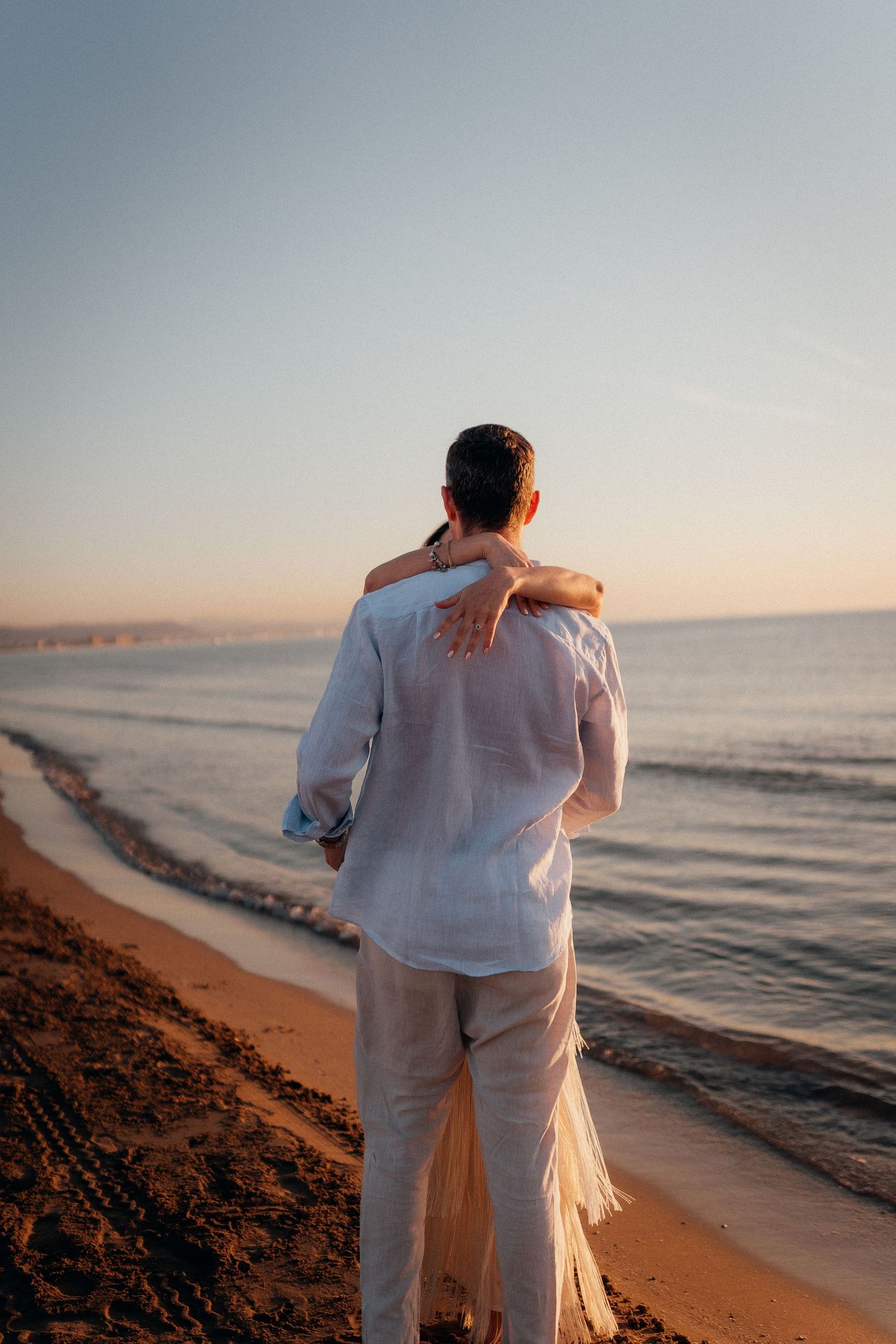 Editorial destination wedding photography in Valencia, Spain and worldwide for modern couples