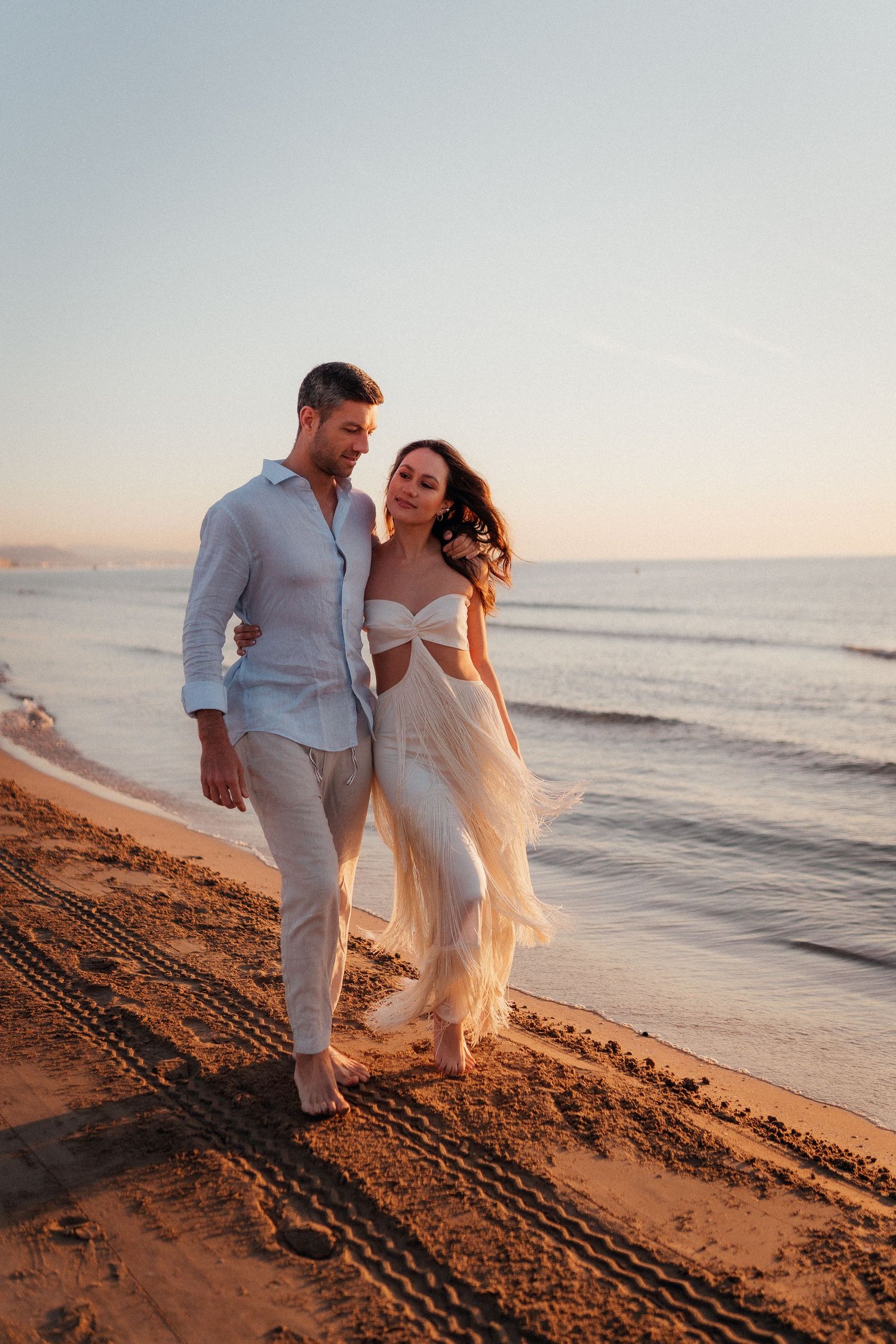 Editorial destination wedding photography in Valencia, Spain and worldwide for modern couples