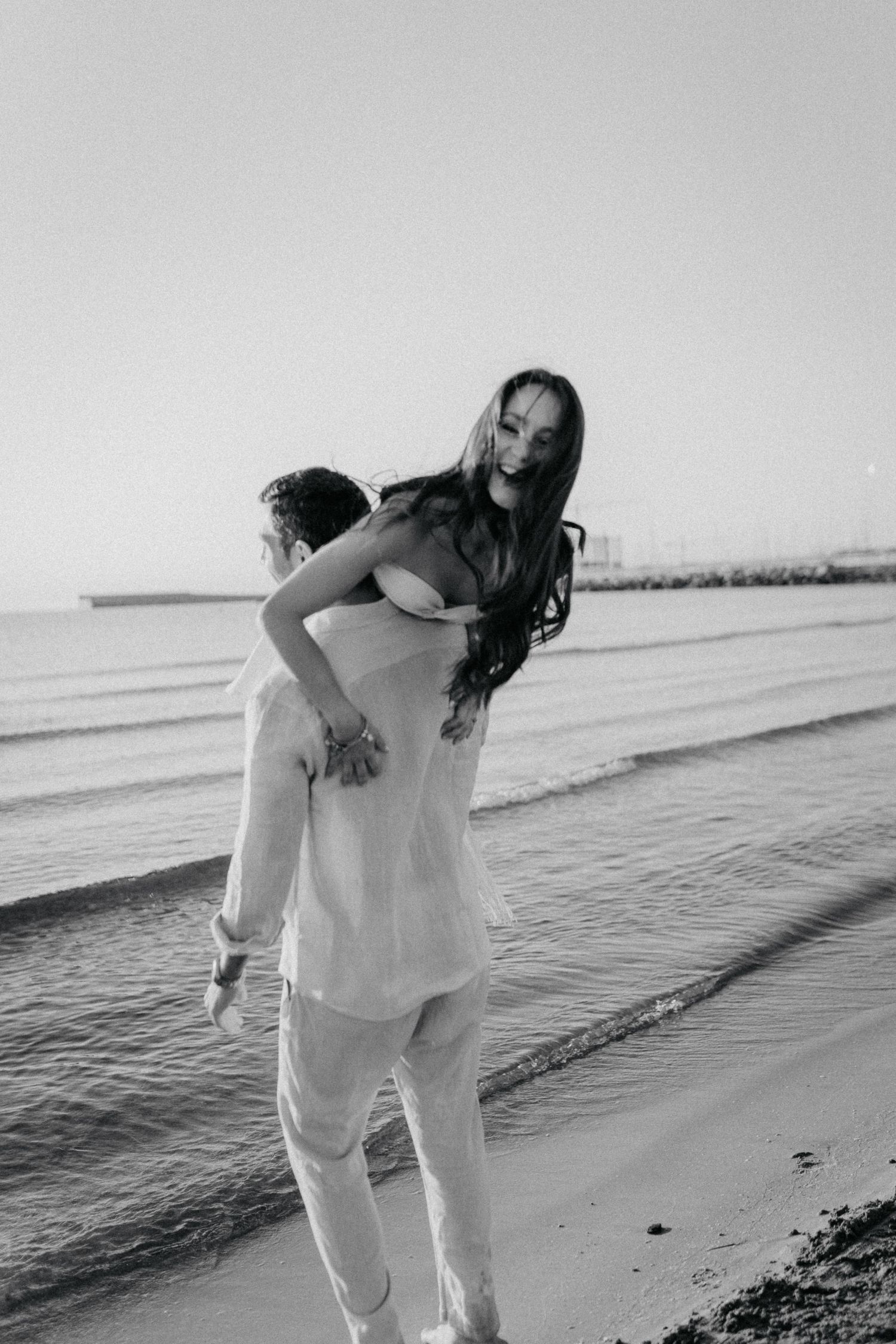 Editorial destination wedding photography in Valencia, Spain and worldwide for modern couples