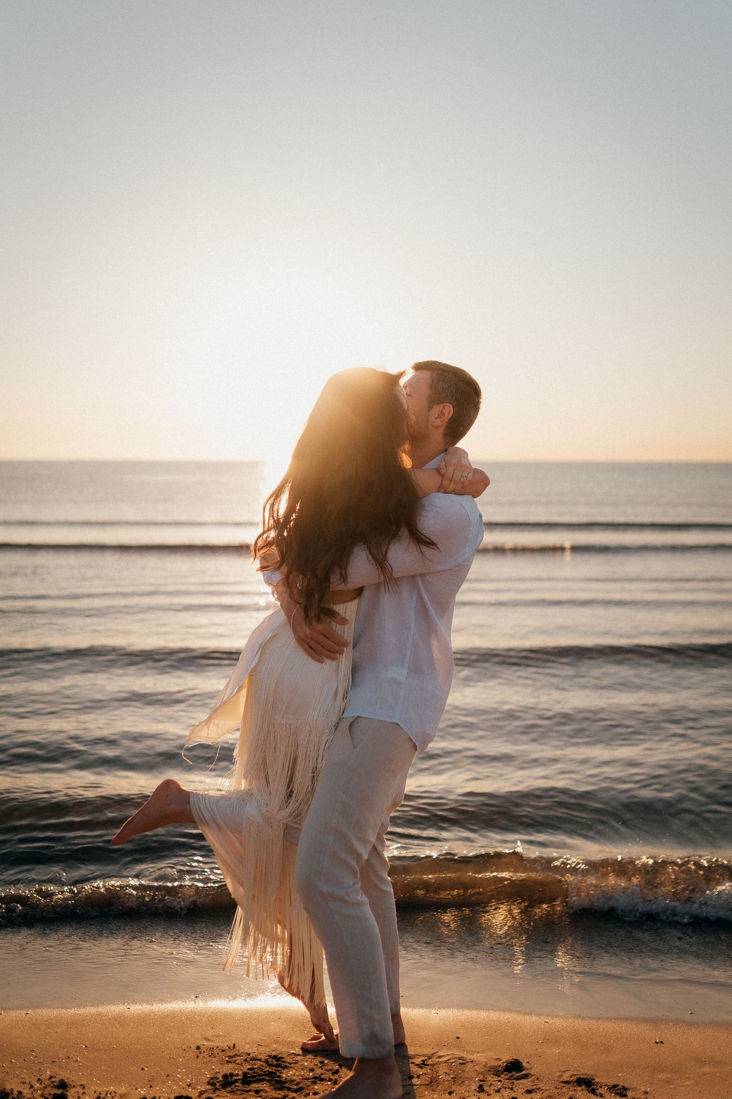 Editorial destination wedding photography in Valencia, Spain and worldwide for modern couples