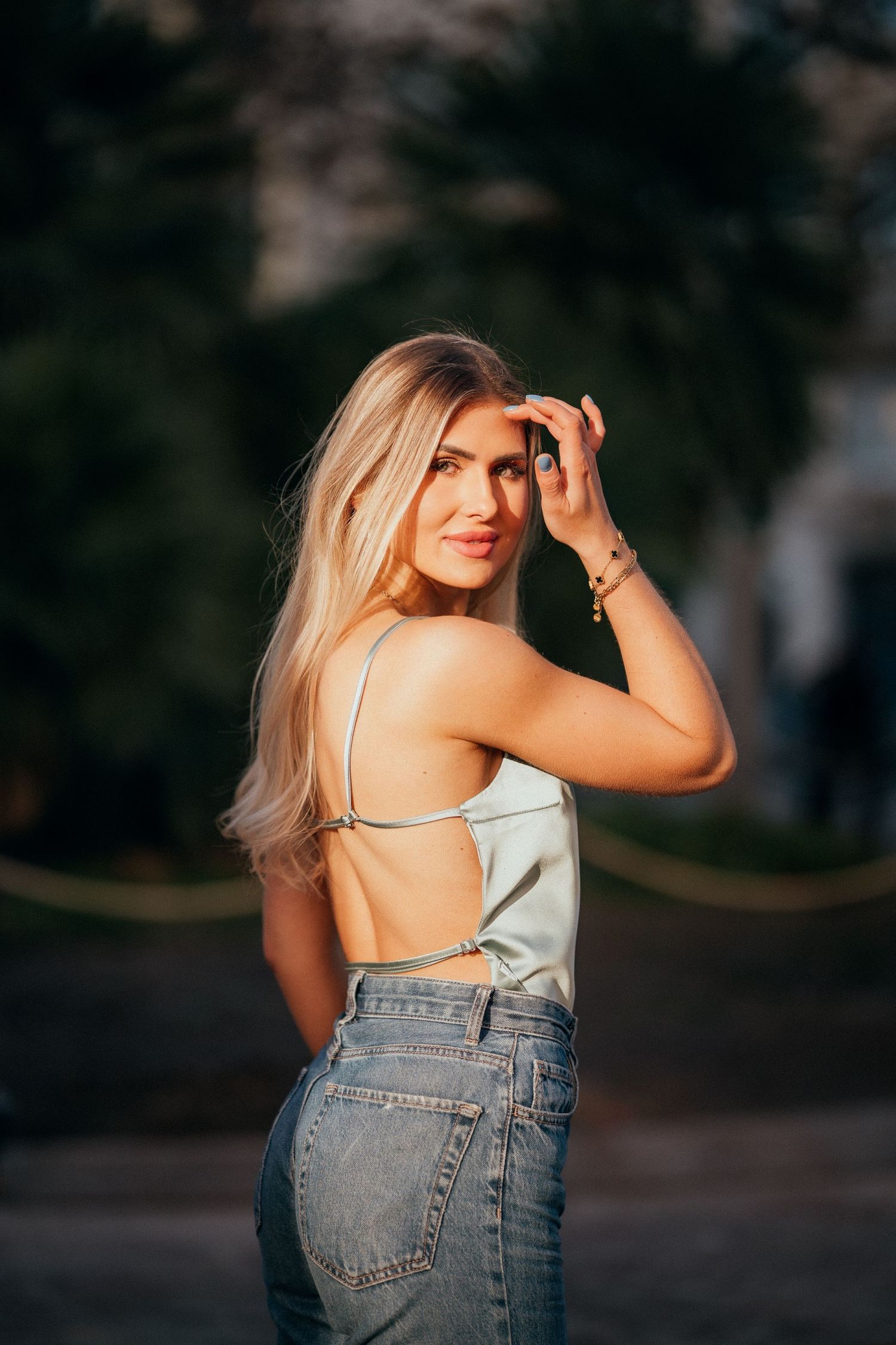 Editorial portrait photography in Valencia, Spain with natural light and authentic emotions
