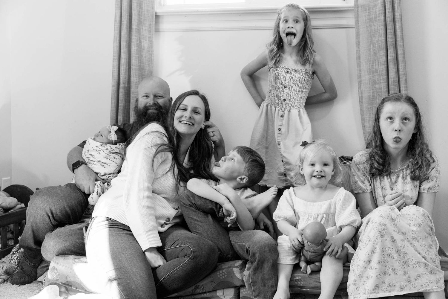 RVA Richmond Virginia photographer. RVA family photographer. Personality filled photography. Genuine family photos. Lifestyle family photos.