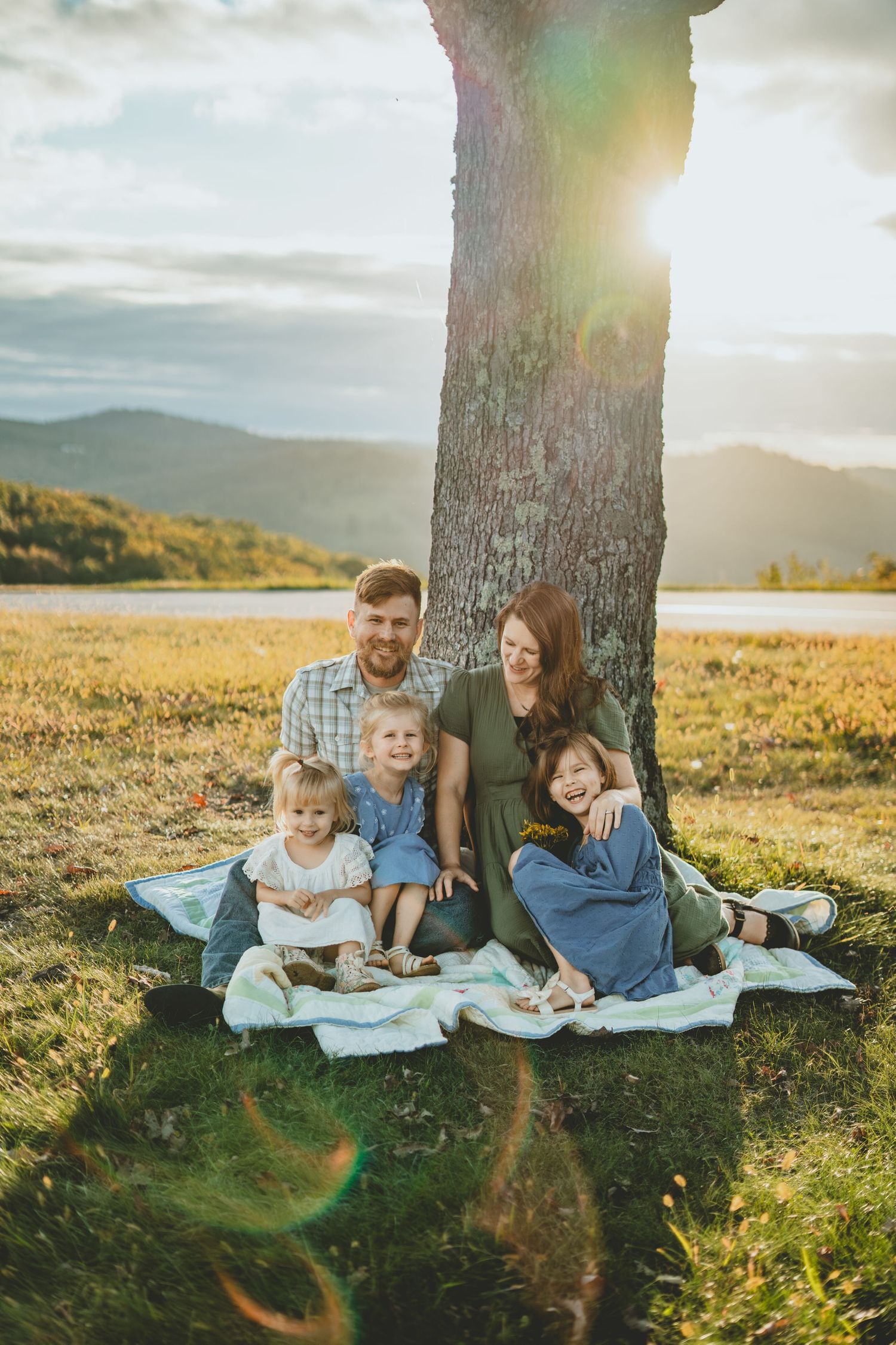 Family Photoshoot along the Saddle Overlook on The Blue Ridge Parkway, VA | Kyra Calyn Photography