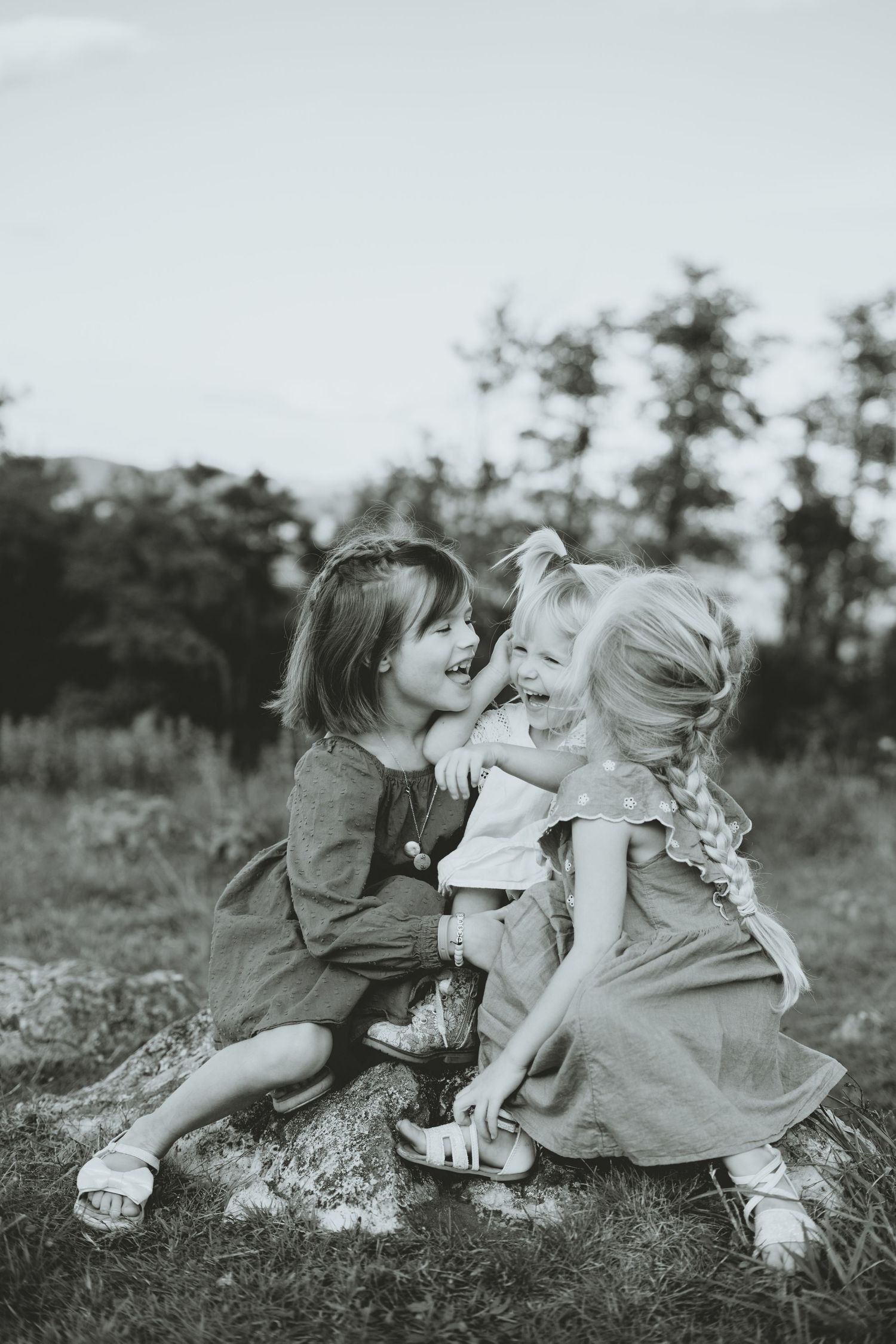 Family Photoshoot along the Saddle Overlook on The Blue Ridge Parkway, VA