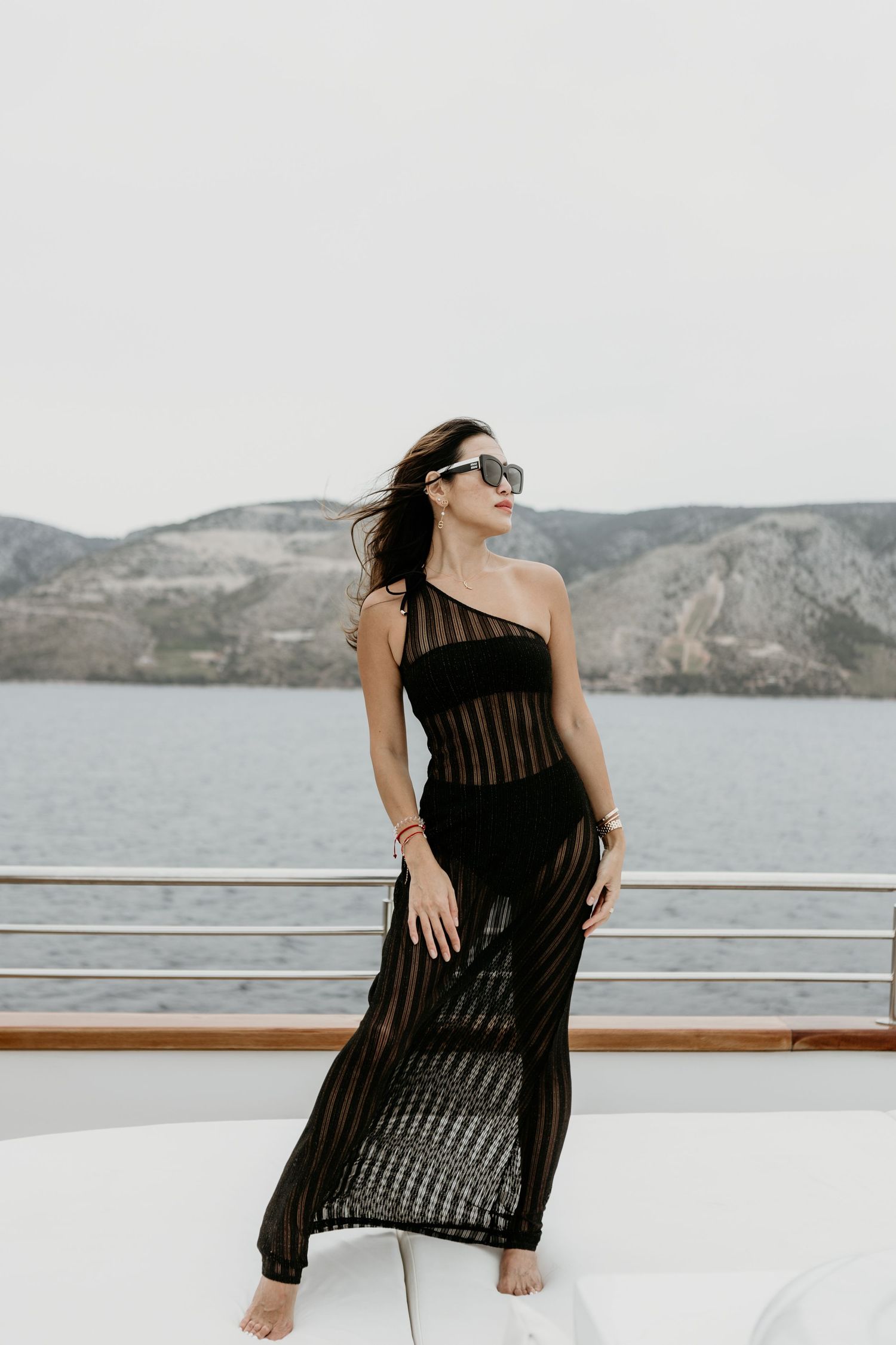 Elopement photographer Split Hvar  Dubrovnik
Solo woman enjoying a stylish and empowering vacation photoshoot in Croatia