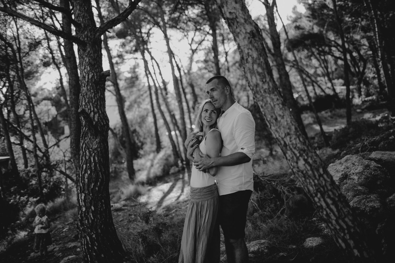 Hvar Engagement photographer Croatia
Couple sharing a kiss with a stunning sunset backdrop on a Croatian beach