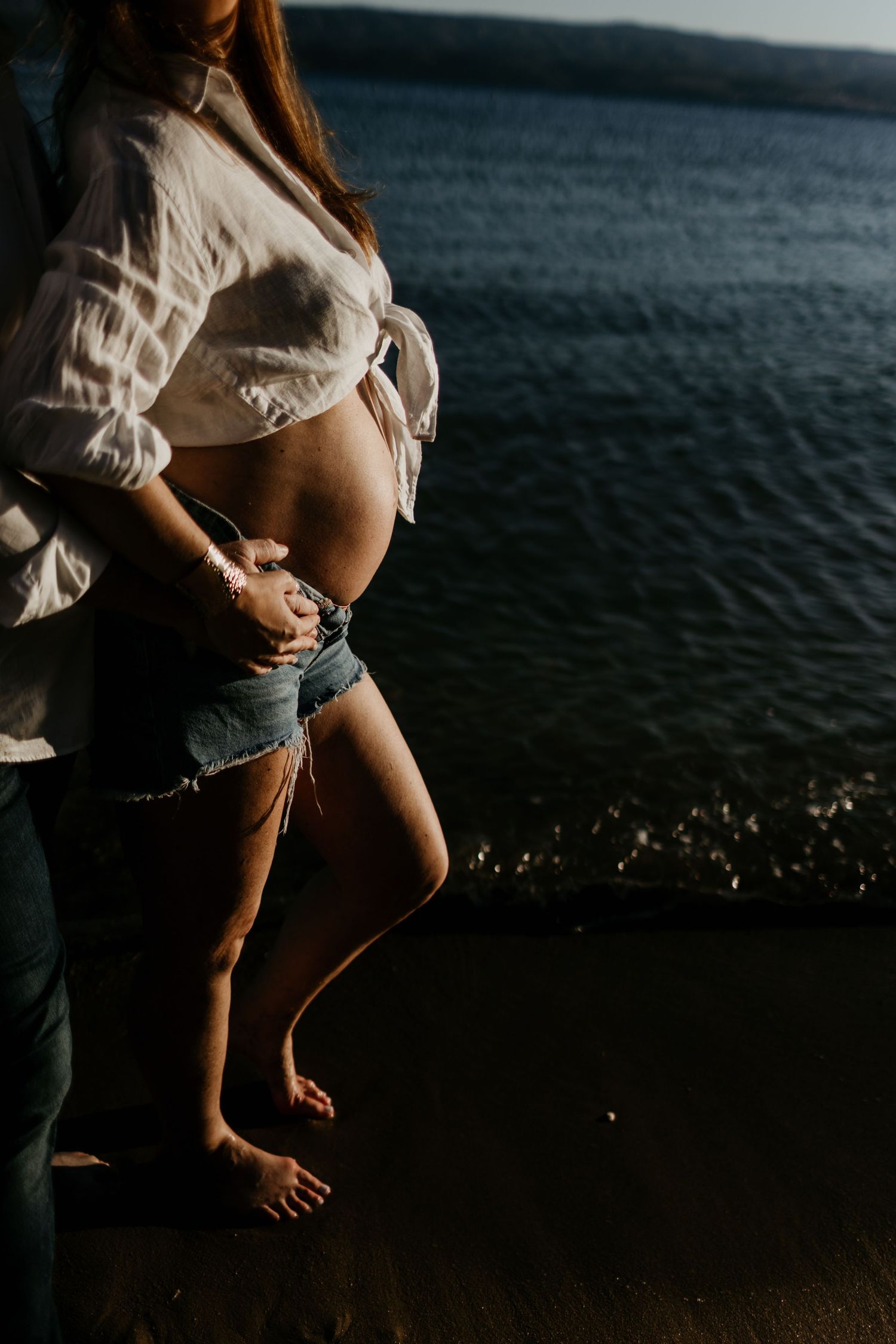 Vacation Photographer Dubrovnik Split Hvar Croatia
Pregnancy photoshoot on the Adriatic coast with turquoise sea and rocky backdrop