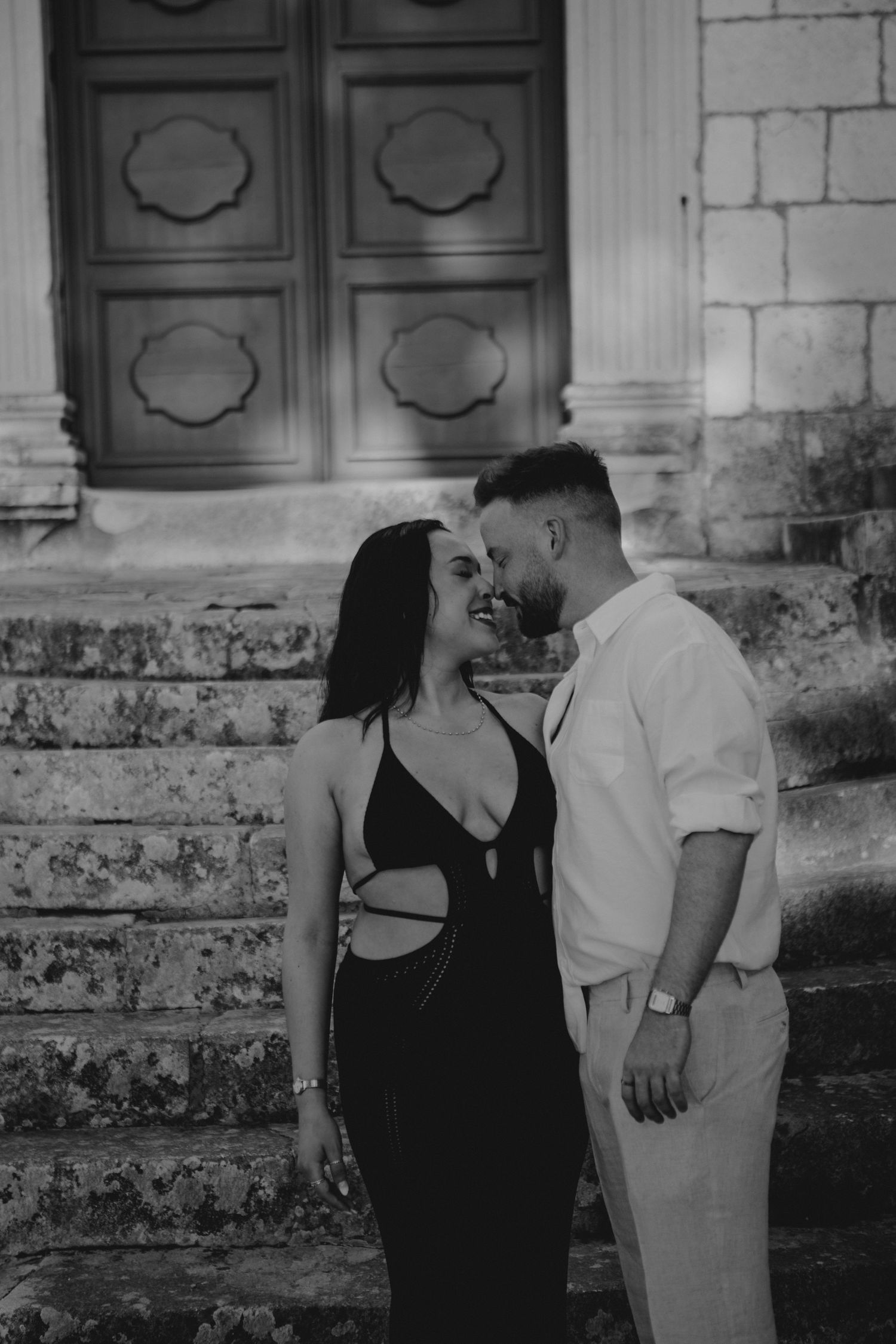 Sunset Photographer Dubrovnik Split Hvar Croatia
Couple sharing a kiss with a stunning sunset backdrop in Croatia