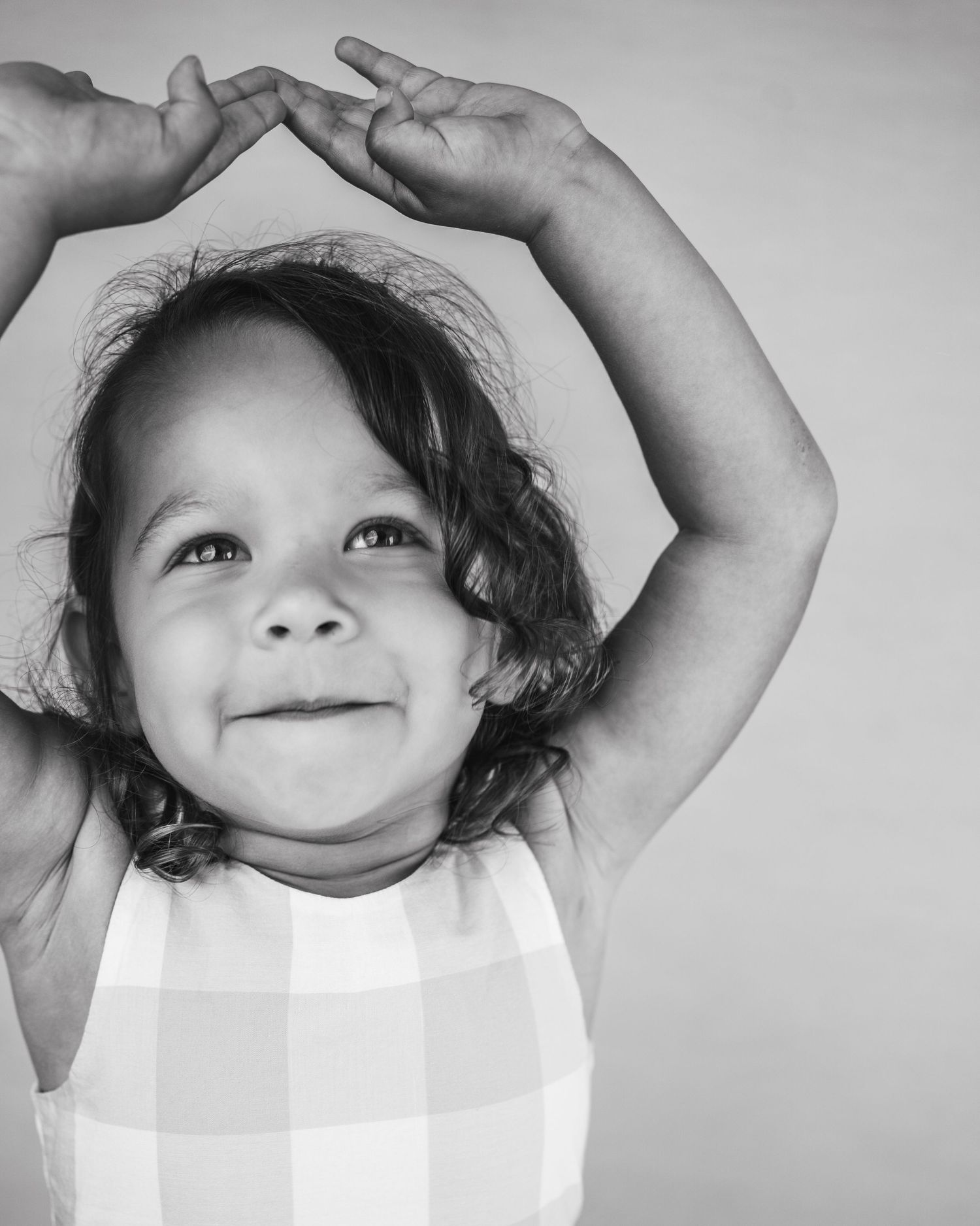 Full of spark and softness. A Tiny Humans portrait session that captures her bold spirit and sweet in-between moments.