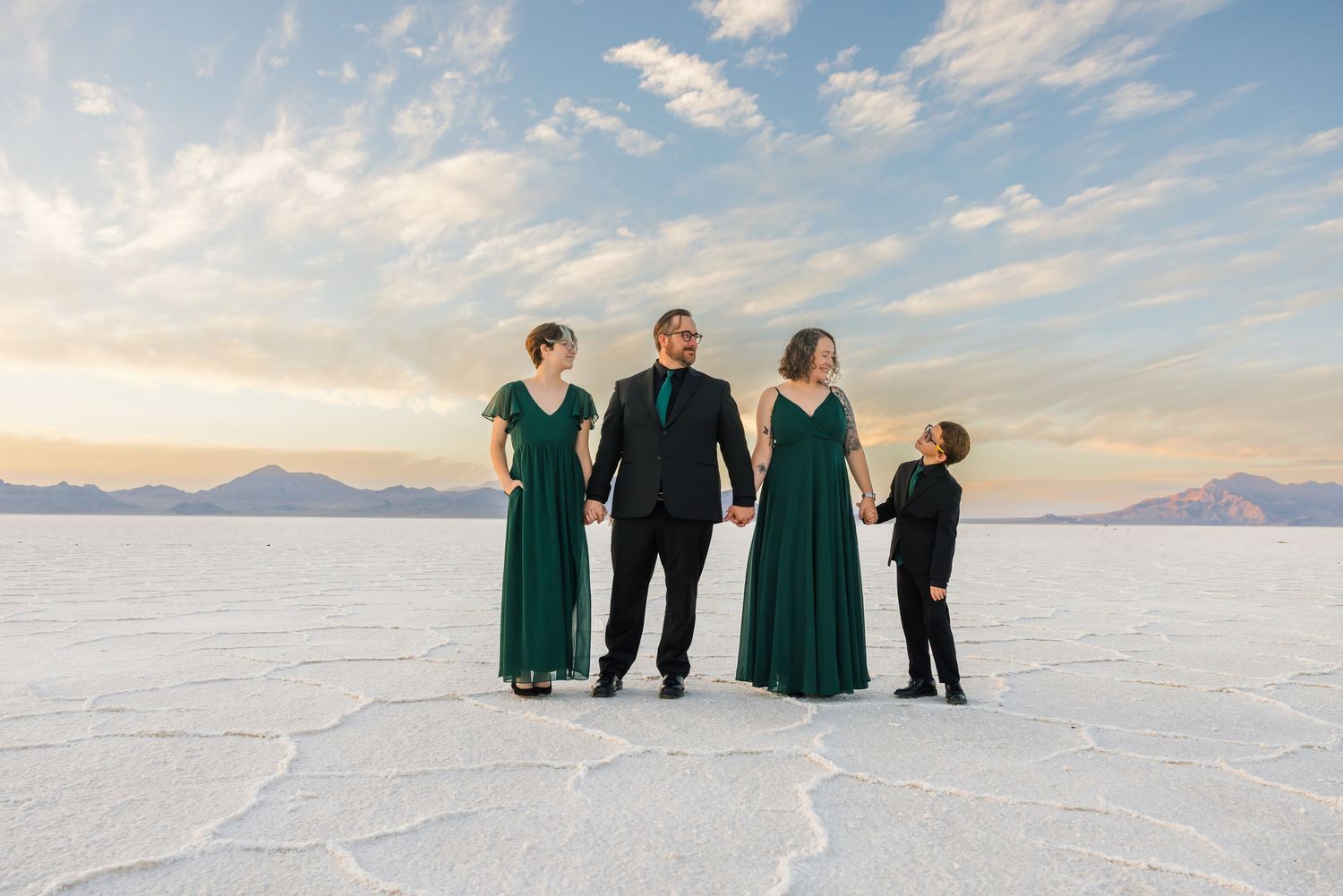 family formal outfits at utah salt flats