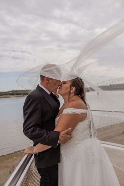 Wedding and engagement photographer based in Dubuque, Iowa capturing natural, timeless moments.