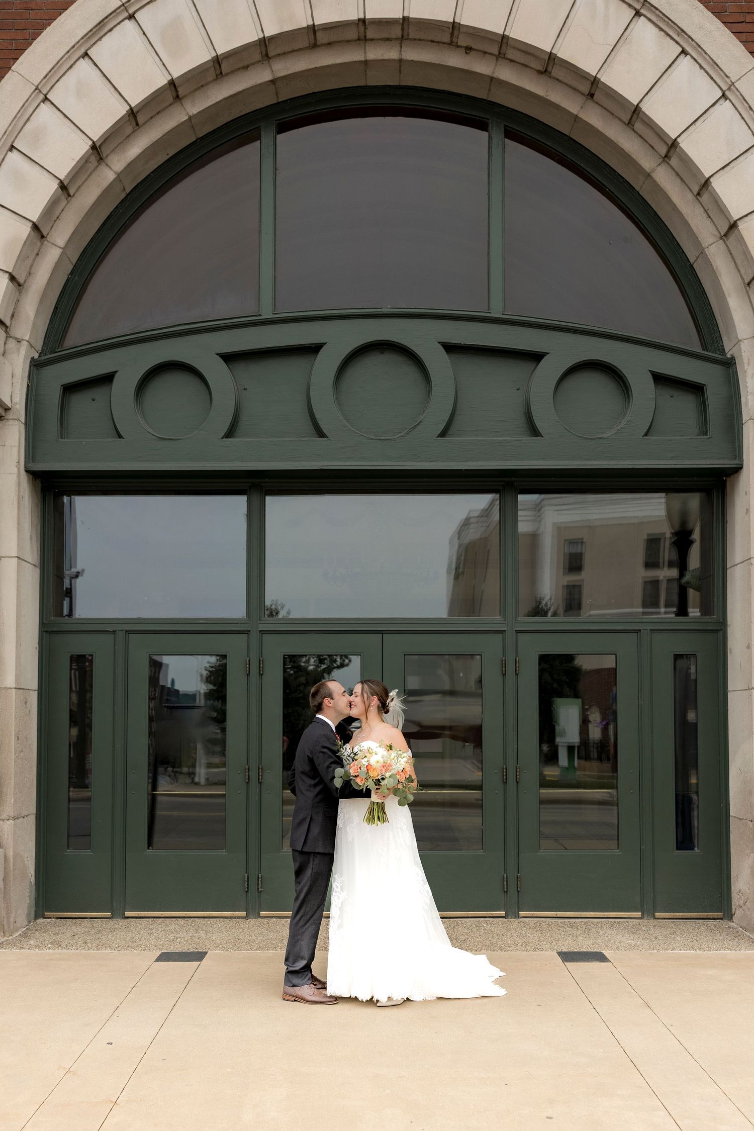 Wedding and engagement photographer based in Dubuque, Iowa capturing natural, timeless moments.