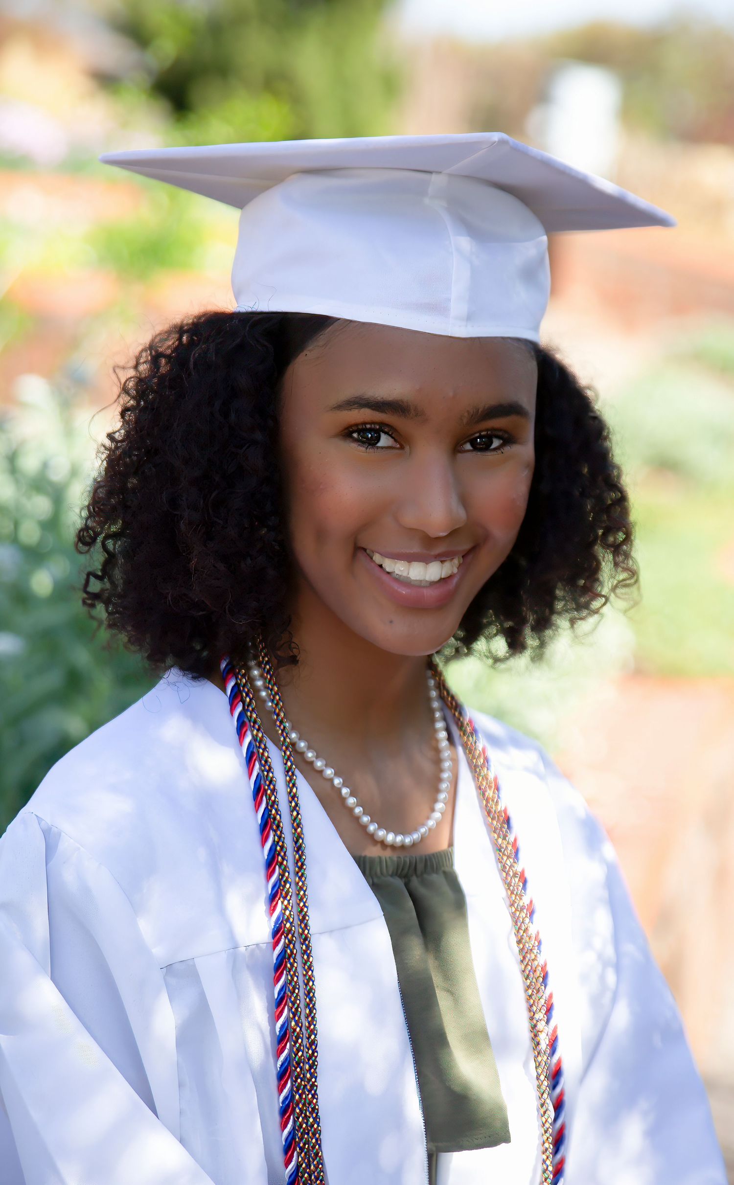 Celebrate your graduation with stunning senior portraits in Oklahoma. R&T Photography specializes in capturing this milestone.