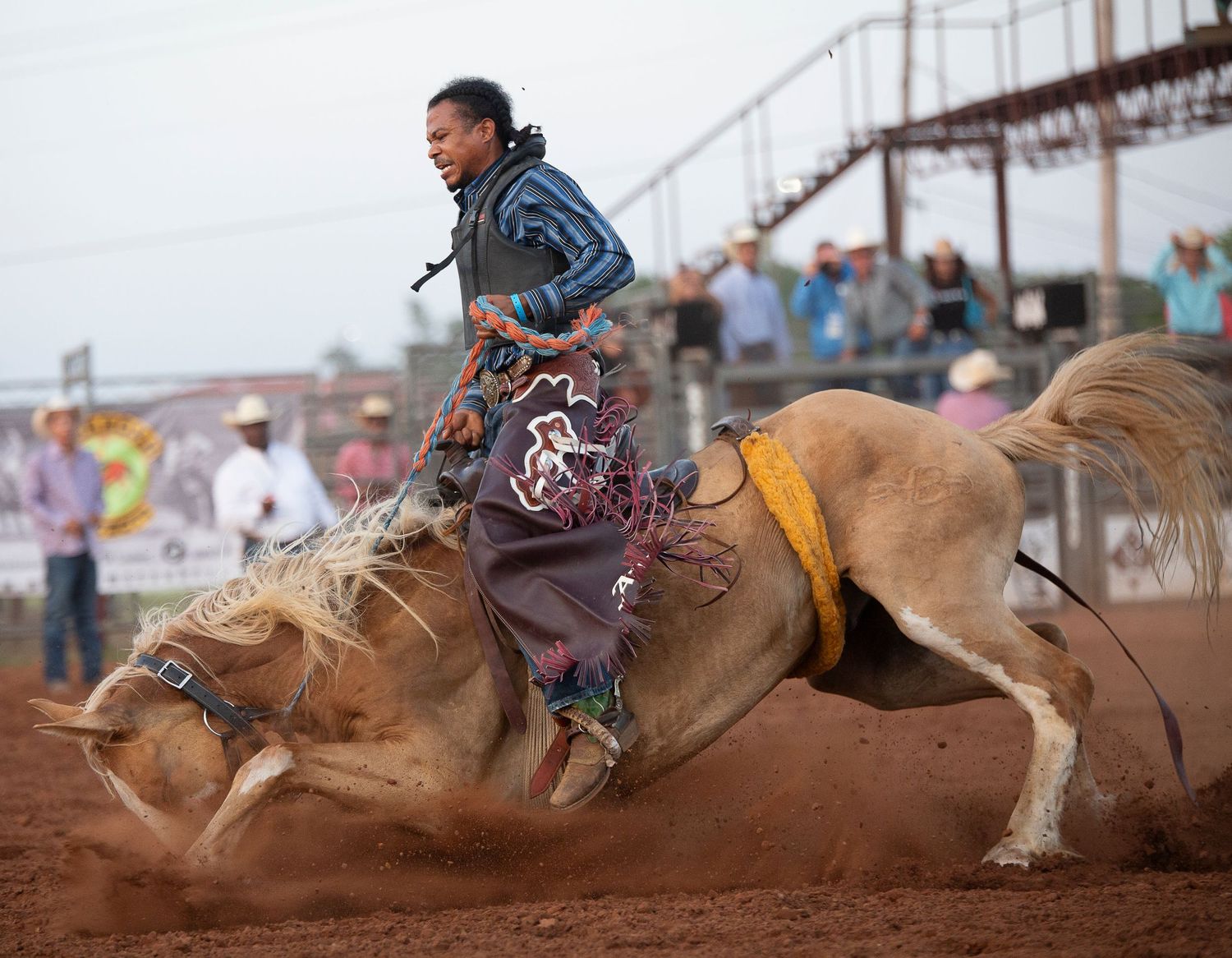 Professional rodeo photography in Oklahoma – action-packed moments of cowboys, bull riding, and barrel racing by R&T Photography