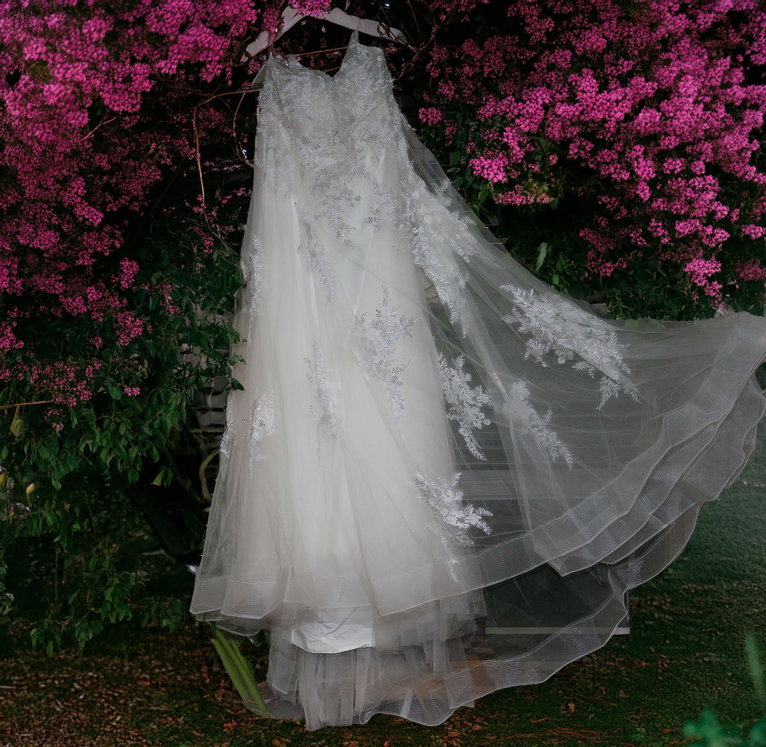 Elegant  wedding photography – capturing love, laughter, and unforgettable memories with R&T Photography.