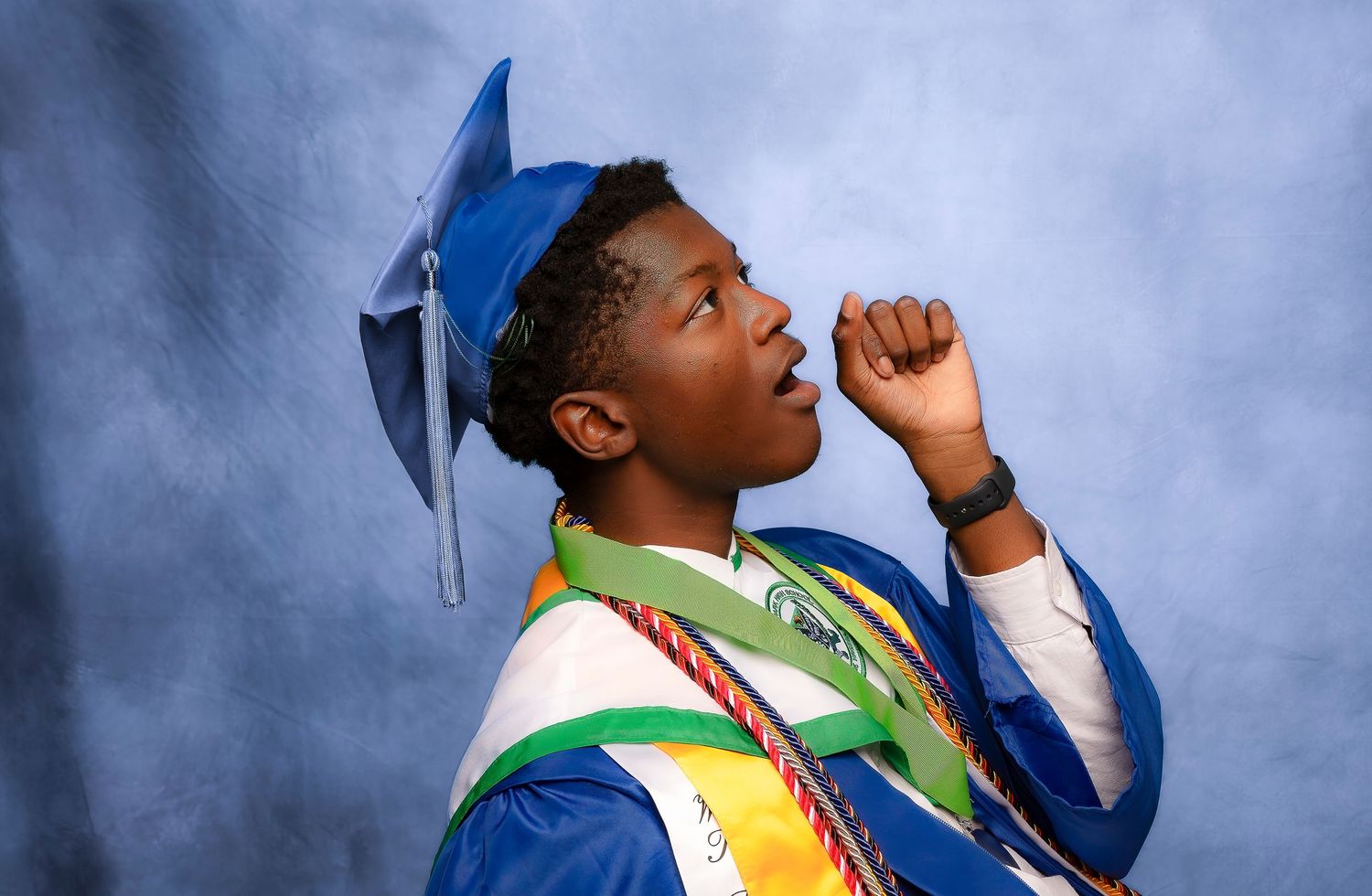 Celebrate your graduation with stunning senior portraits in Oklahoma. R&T Photography specializes in capturing this milestone.