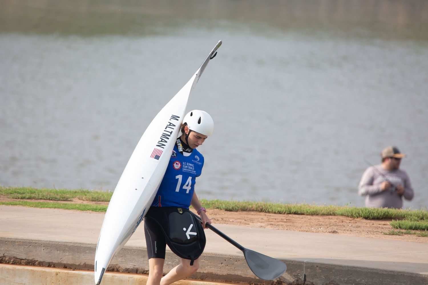 Dynamic sports photography in Oklahoma – from football to basketball, to kayak R&T Photography captures the winning moments.