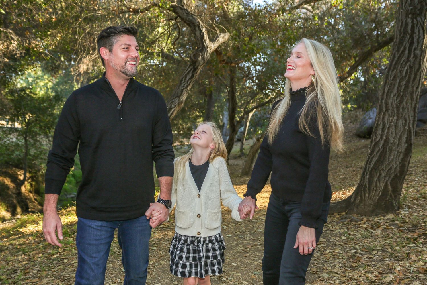 Family walking through the park during golden hour | Nuvue Visuals lifestyle family photography in Los Angeles, San Diego, San Francisco